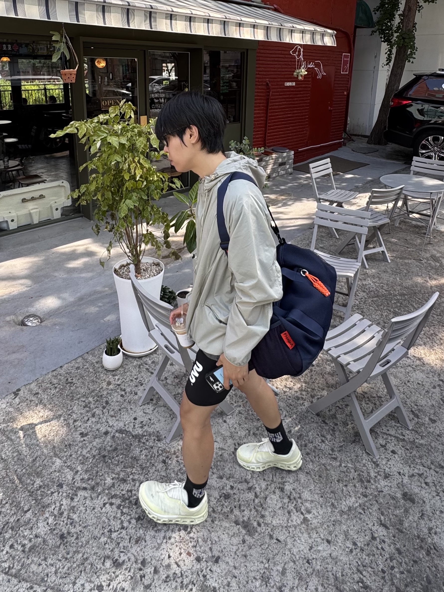 On Running x Post Archive Faction (Paf) Cloudmonster 2 Seedling White, UVU Half Tight 2.0 Black 착용 스타일 - 1