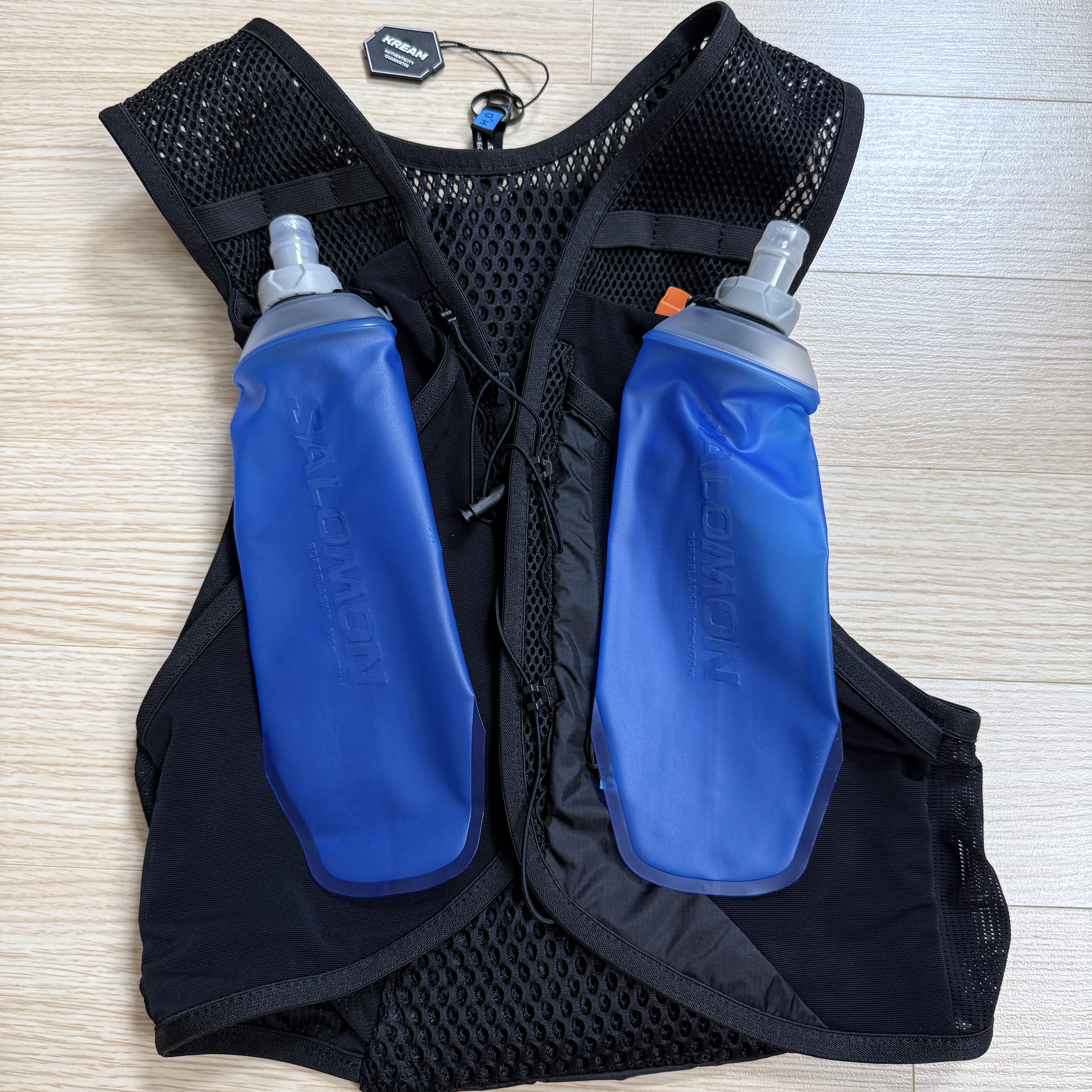 Salomon Active Skin 4 Set Black Metal 착용 스타일 - 2