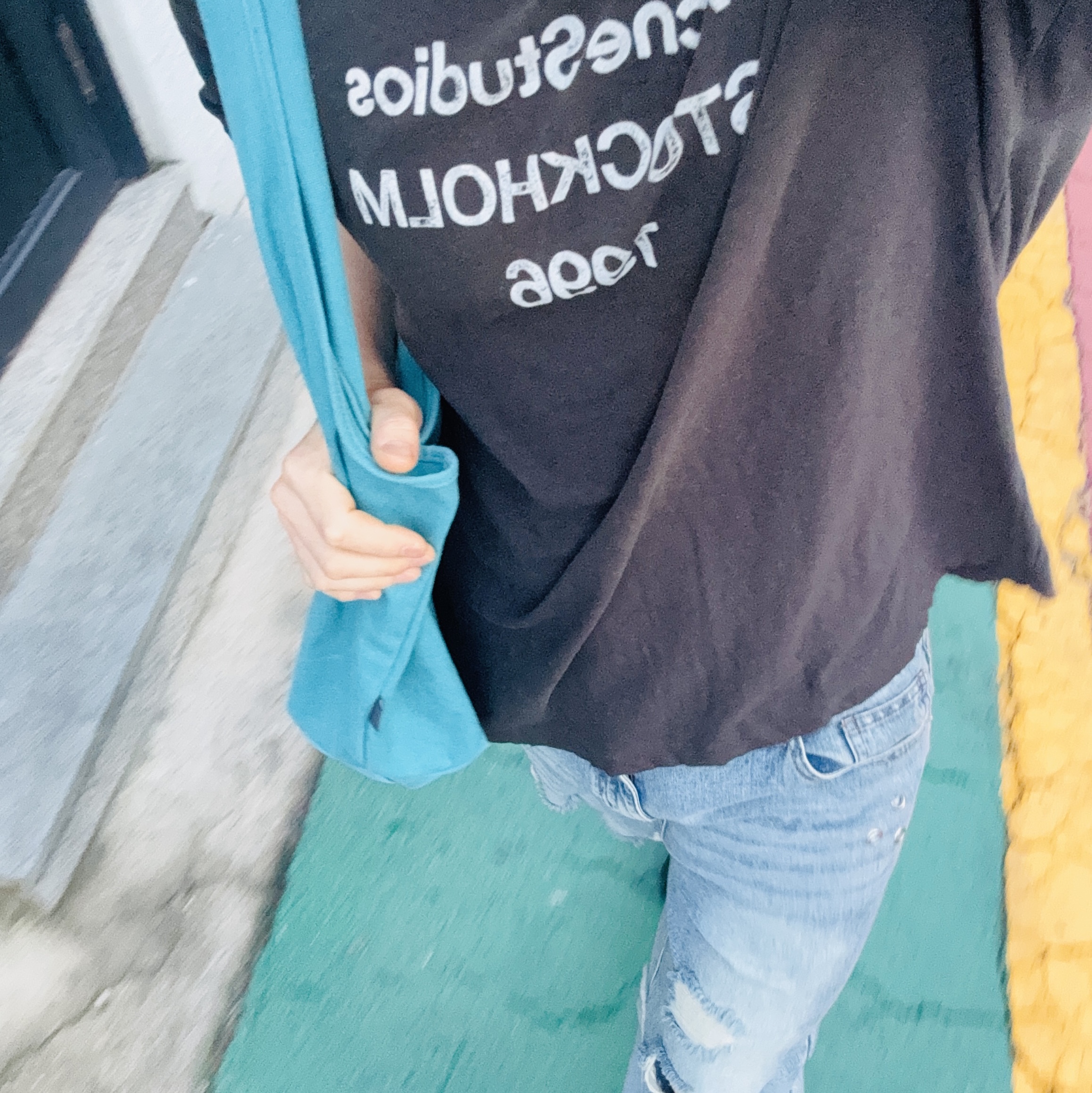 Acne Studios Logo T-Shirt Fade Black, Vibram Fivefingers KSO Evo Black Black 착용 스타일 - 3