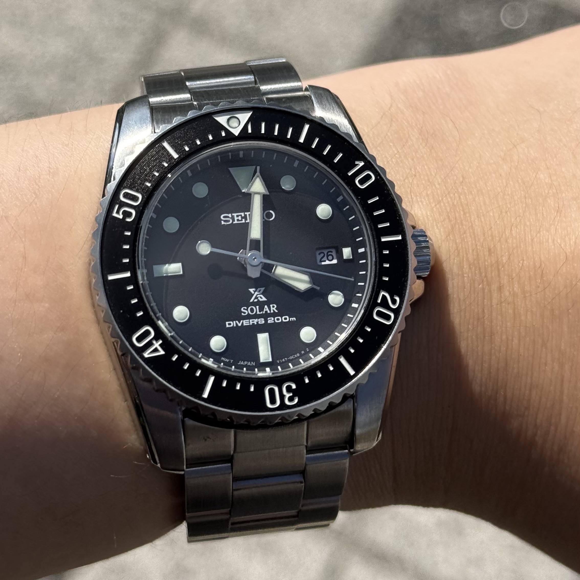 Seiko Prospex SNE573/SBDN075 38.5mm Black 착용 스타일 - 3