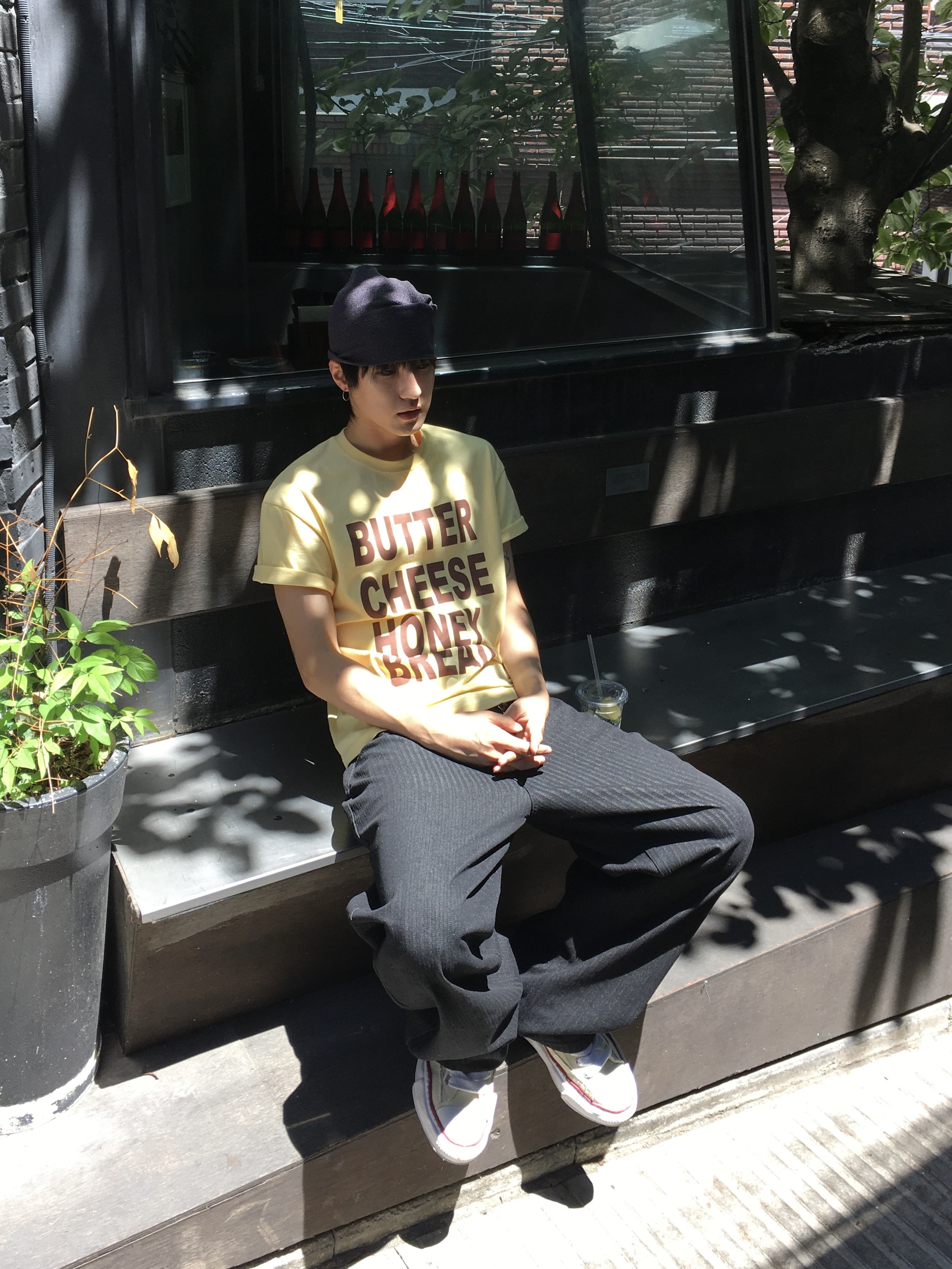 Maison Mihara Yasuhiro Peterson OG Sole Canvas Low-top Sneakers Natural 착용 스타일 - 1