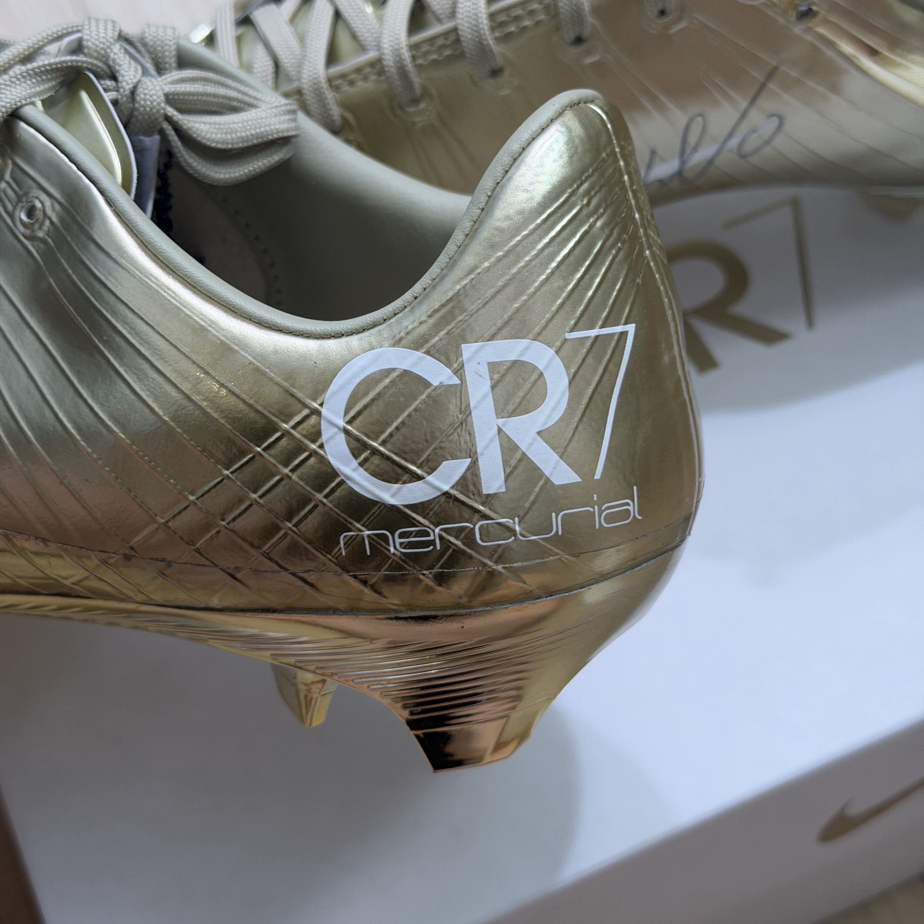 Nike Mercurial Superfly 1 RGN FG SE CR7 Metallic Gold Star 착용 스타일 - 3