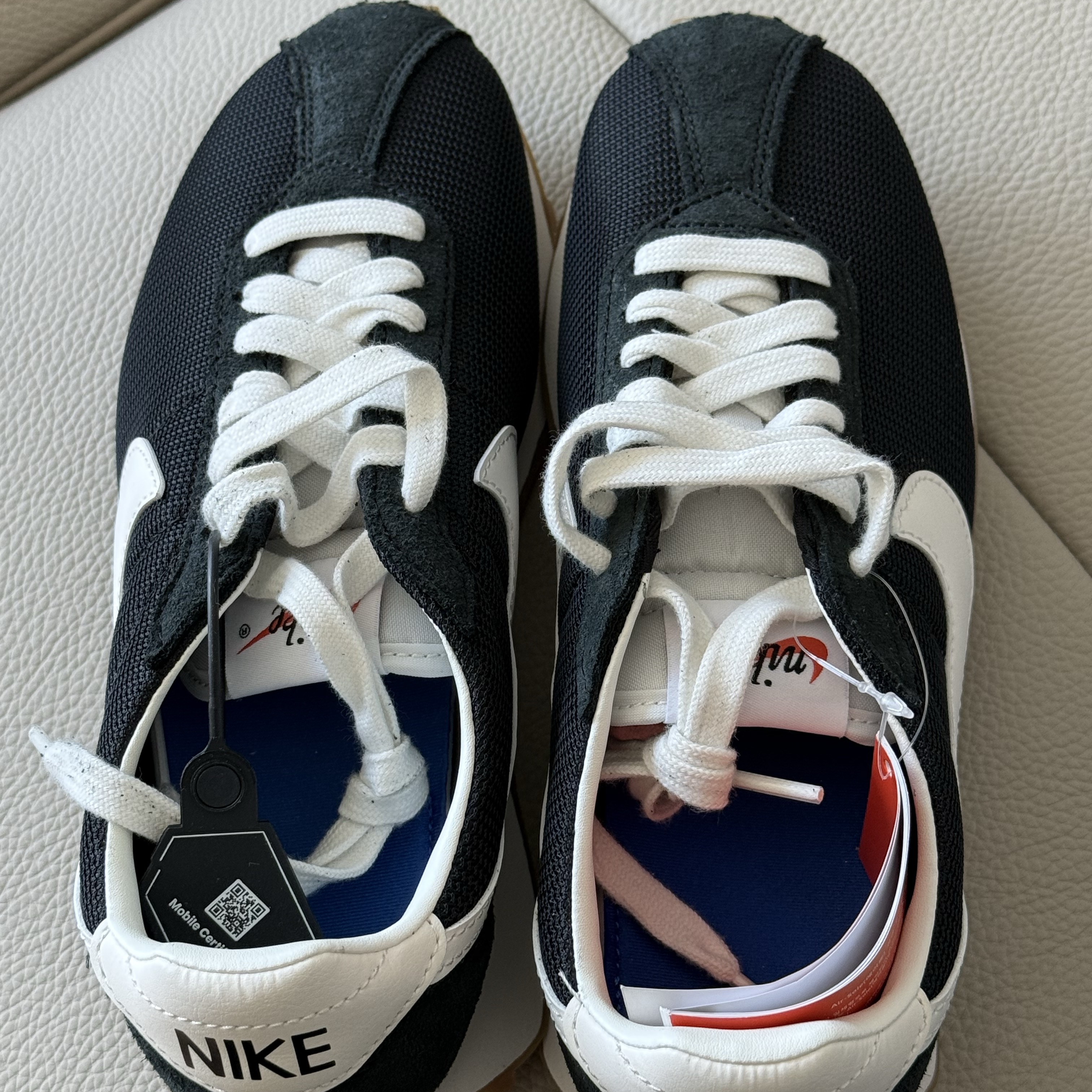 (W) Nike LD-1000 Black Safety Orange 착용 스타일