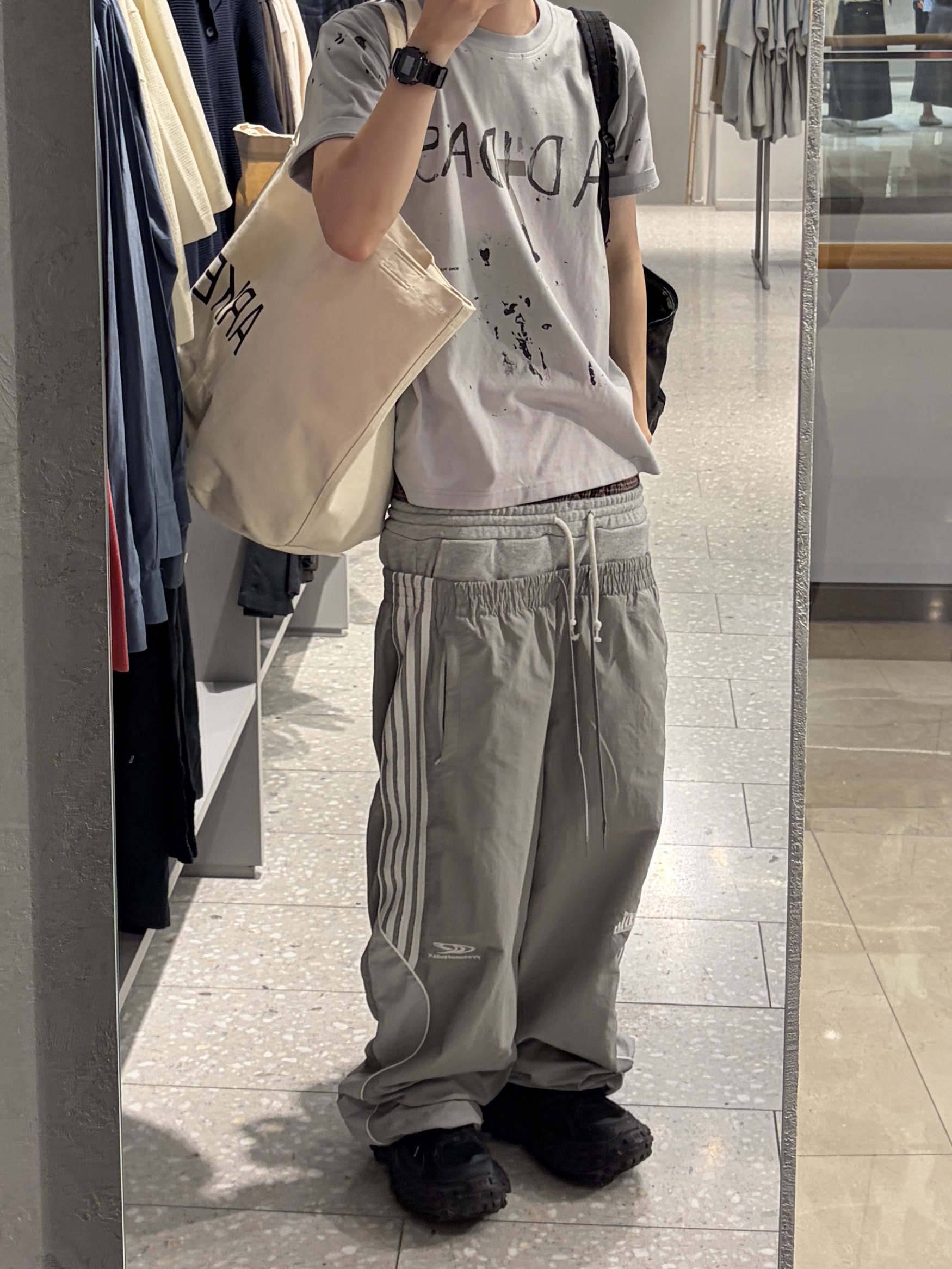 Adidas x Song for the Mute 007 S/S T-Shirt Grey - US Sizing, Protocol Index 3 Layered Track Pants Grey 착용 스타일 - 1
