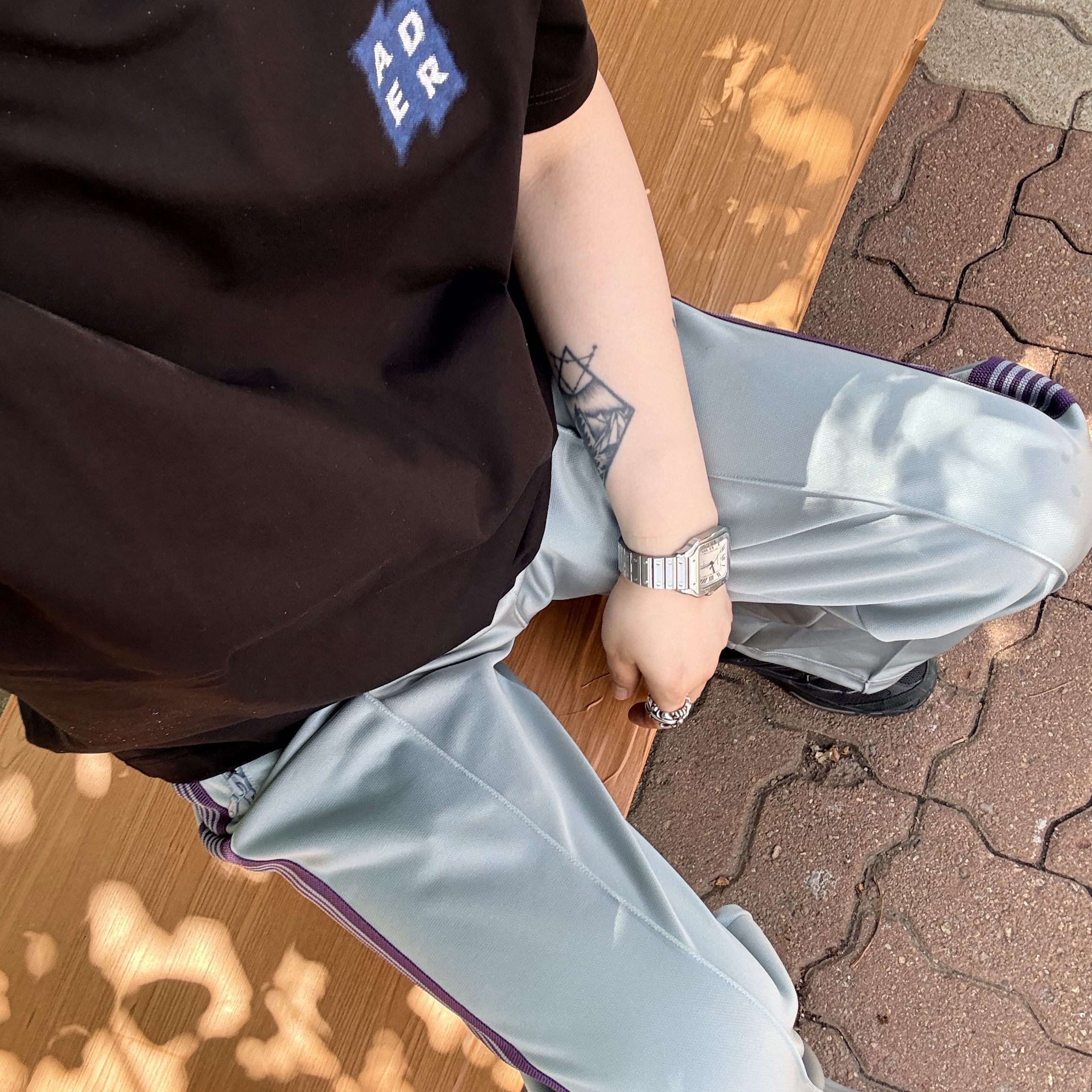 Ader Error Sig; TRS/BL Tag T-Shirt 04 Black, Needles H.D. Track Pants Poly Smooth Saxophone 착용 스타일