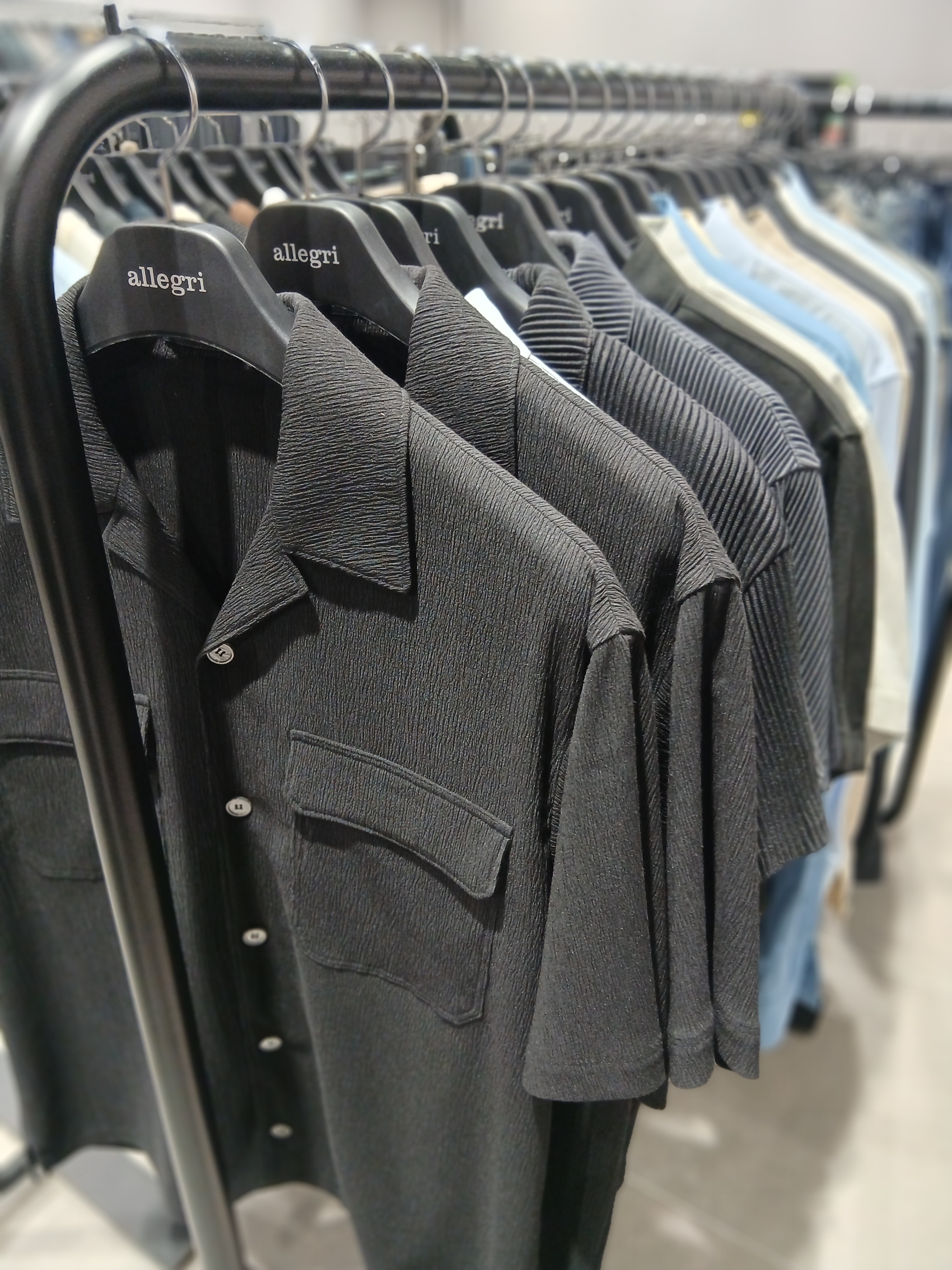Arc'teryx Norvan Windshell Hoody Black Graphite, Arc'teryx Norvan Windshell Hoody Black Graphite 착용 스타일 - 8