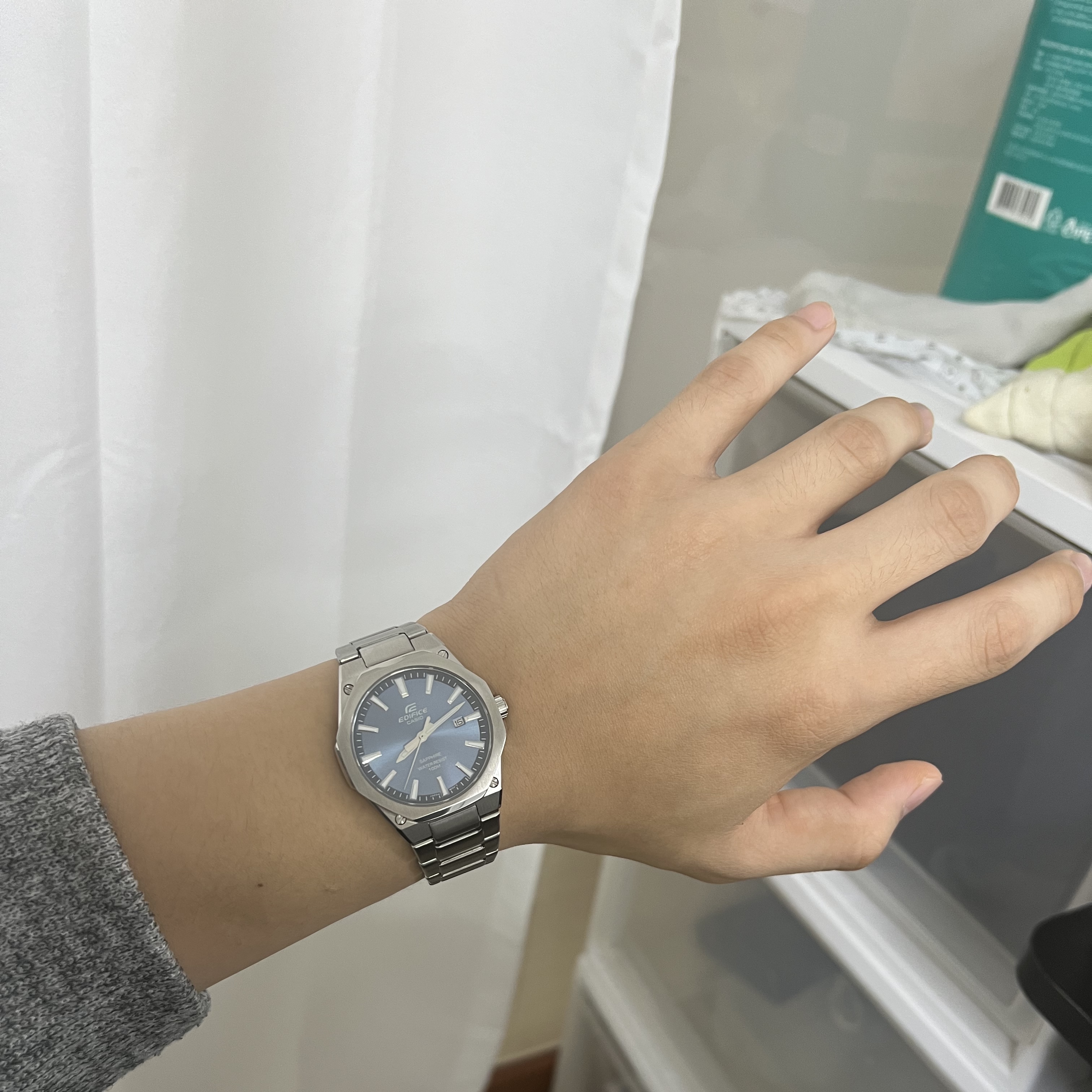 Casio EFR-S108D-2AVUDF 착용 스타일 - 2