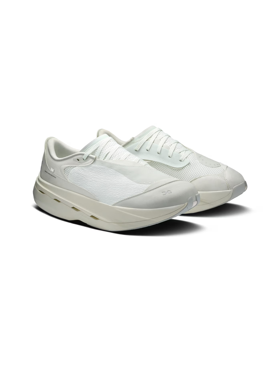 On Running x Post Archive Faction (Paf) Cloudboom Volt Ember Pebble, On Running x Post Archive Faction (Paf) Cloudboom Volt White Gale 착용 스타일 - 3