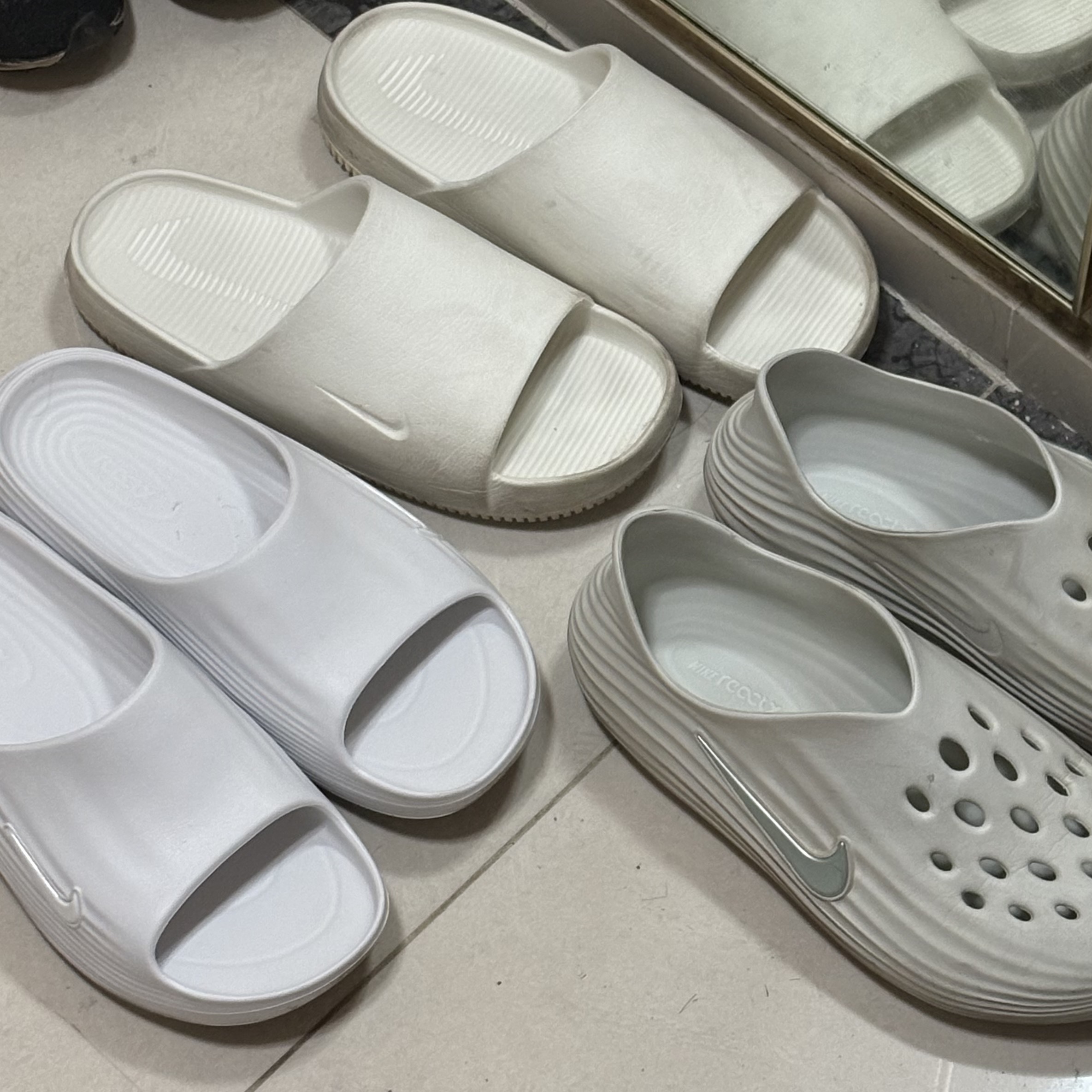 Nike ReactX Rejuven8 Slide Summit White, Nike Calm Slide Sail 착용 스타일