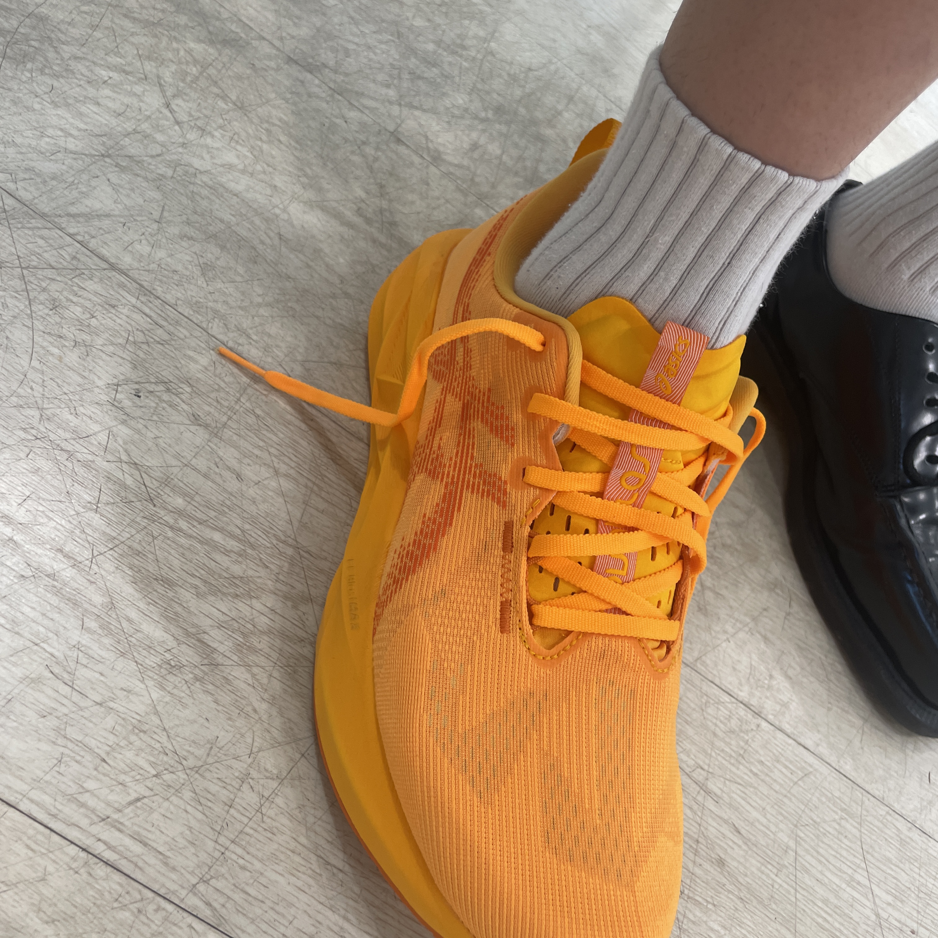 Asics Novablast 5 Yamabuki Anzu 착용 스타일 - 1