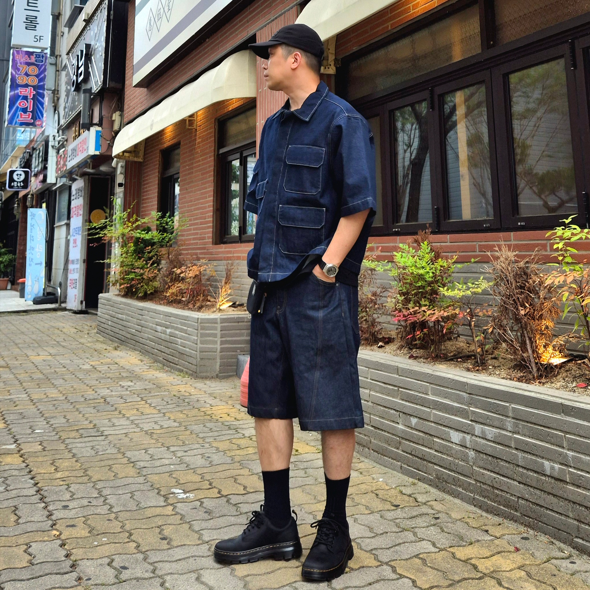Dr. Martens Reeder Wyoming Leather Utility Shoes Black, Porter Drawing Coin Key Case Black 착용 스타일 - 3