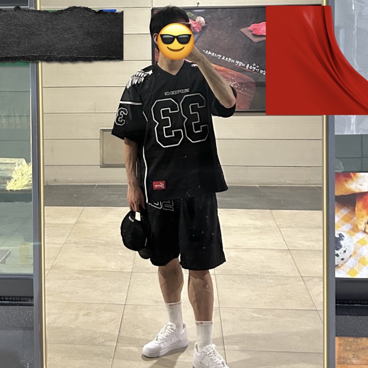 Supreme Wings Football Jersey Black - 26SS, Supreme Cordura Denim S Logo 6-Panel Black - 25SS 착용 스타일 - 2