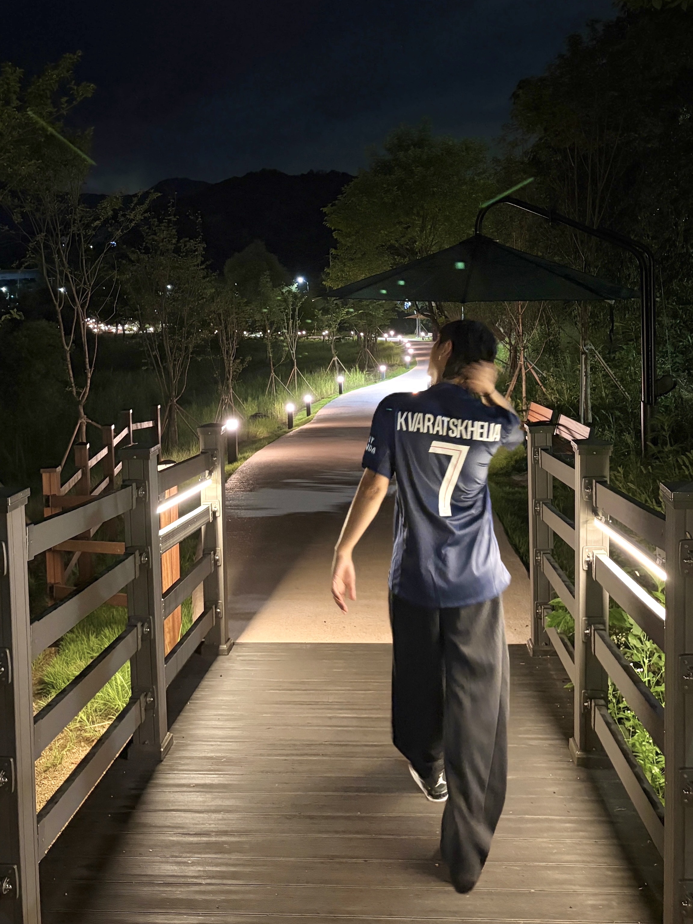 Nike Paris Saint-Germain 2025/26 Stadium Home Dri-Fit Soccer Replica Jersey Midnight Navy (Non Marking Ver.), Jordan 4 Retro Fear 2024 착용 스타일 - 1