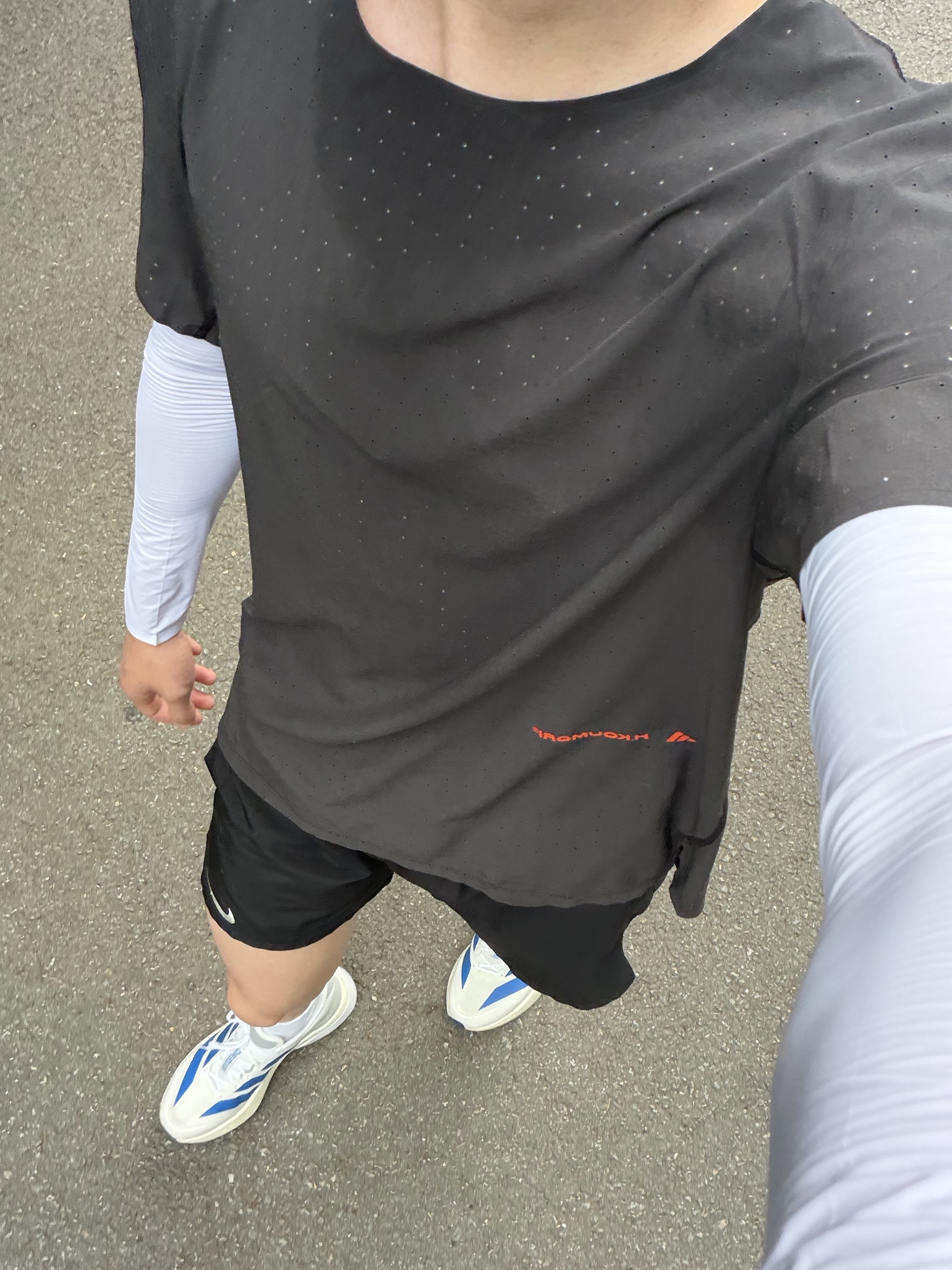 Adidas x Hermanos Koumori Running T-Shirt Black - KR Sizing, Adidas Adizero Boston 13 Cloud White Royal Blue 착용 스타일