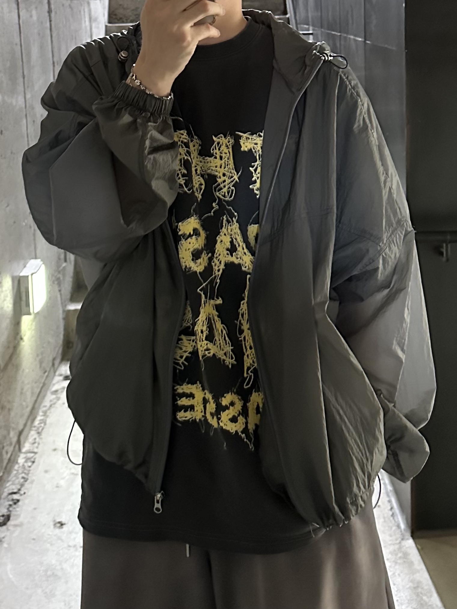 Maison Mihara Yasuhiro Blakey OG Sole Canvas Low-top Sneakers Black White, Maison Mihara Yasuhiro Blakey OG Sole Leather Low-top Sneakers Black 착용 스타일 - 5