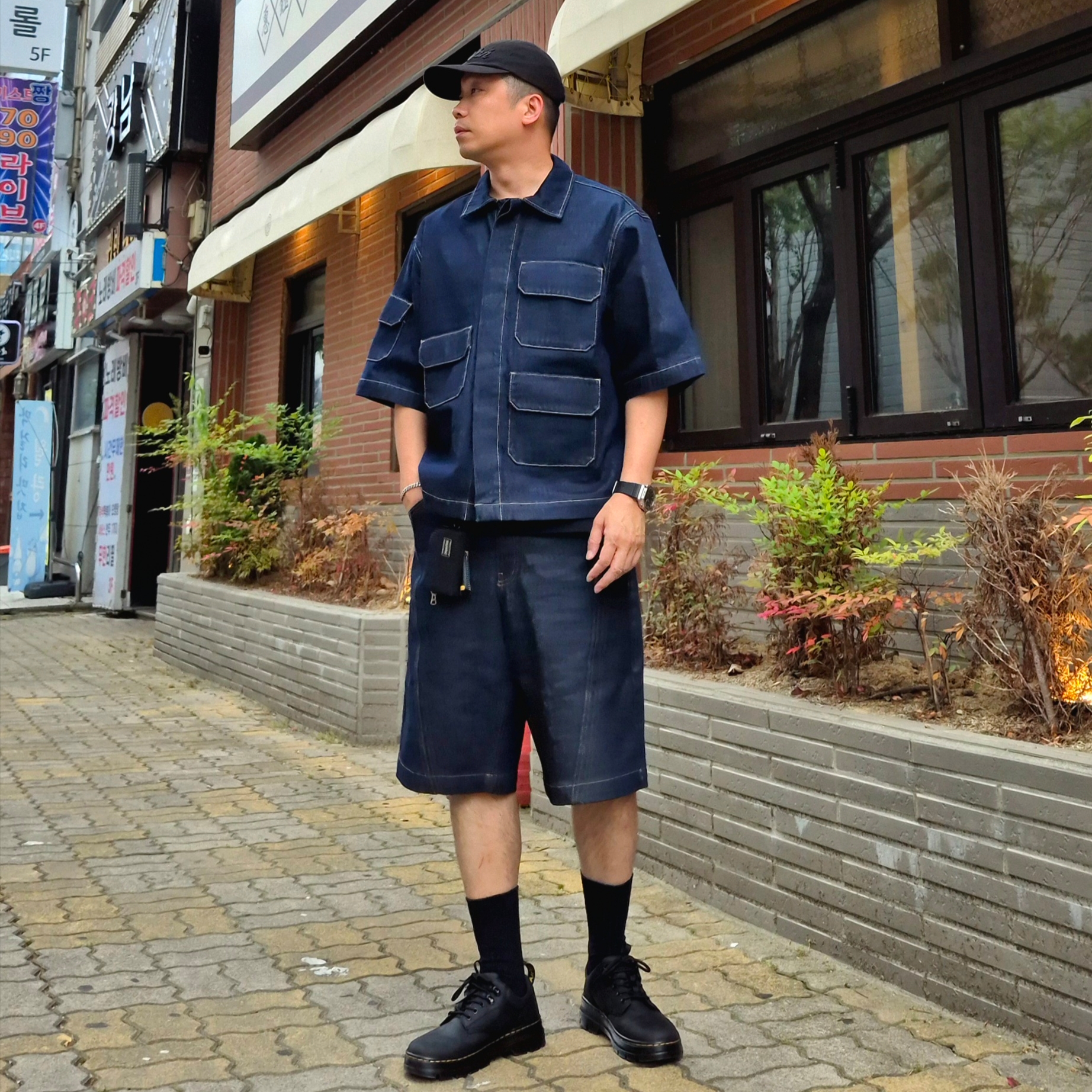 Dr. Martens Reeder Wyoming Leather Utility Shoes Black, Porter Drawing Coin Key Case Black 착용 스타일 - 1