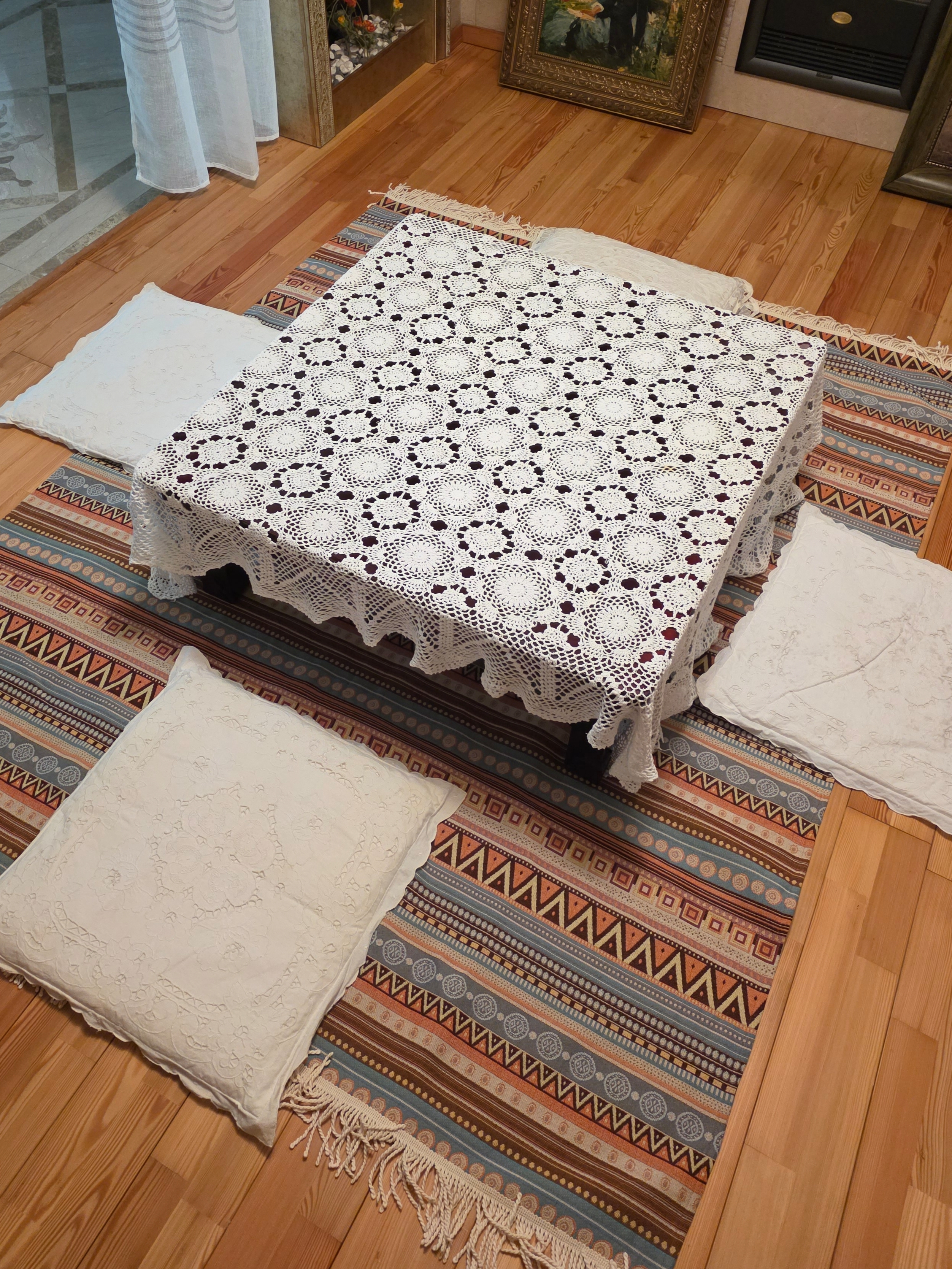 MUSEONGHWA BERG ETHNIC RUG 150x180cm 착용 스타일 - 2