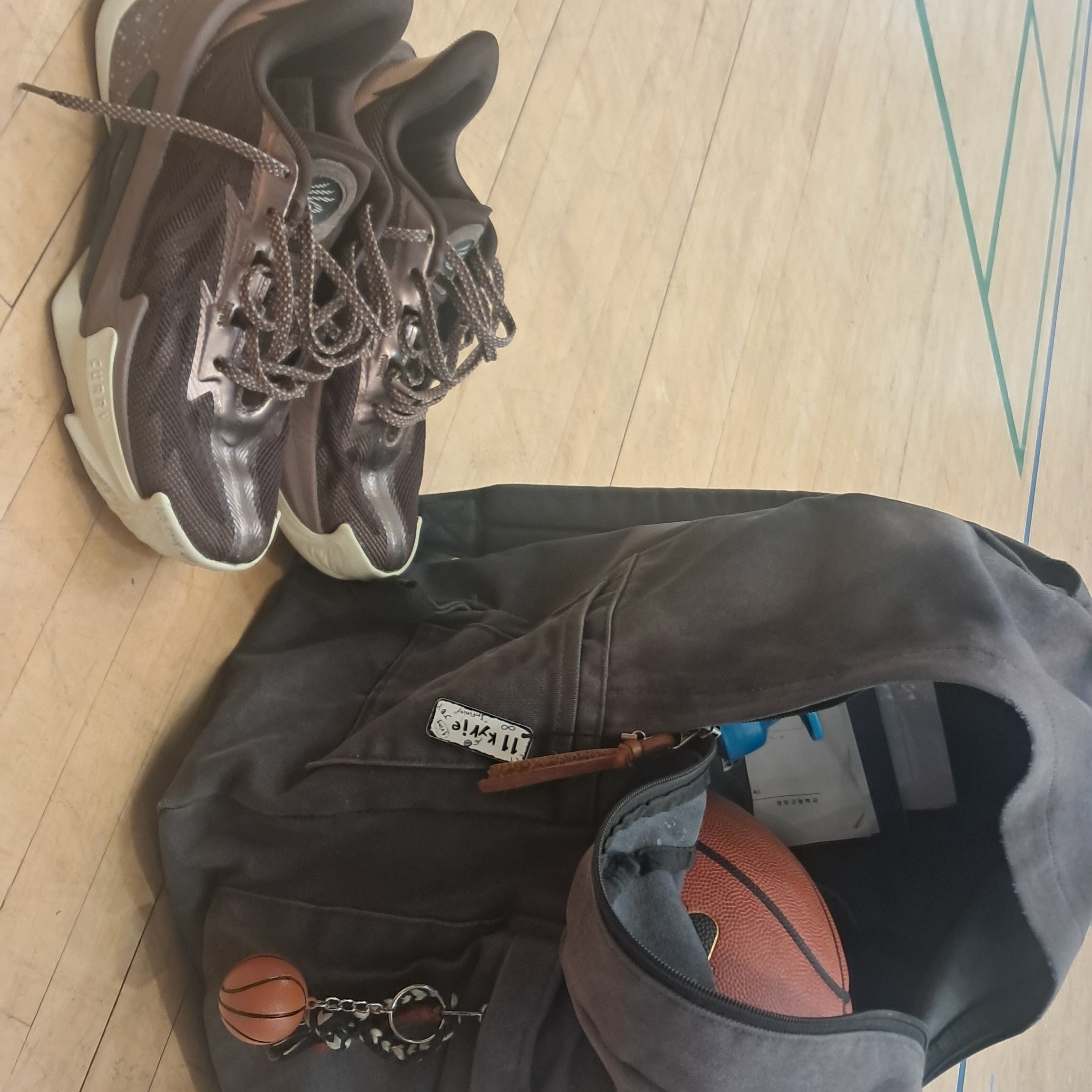 Under Armour Curry Series 7 Sierra Taupe Kona Brown 착용 스타일