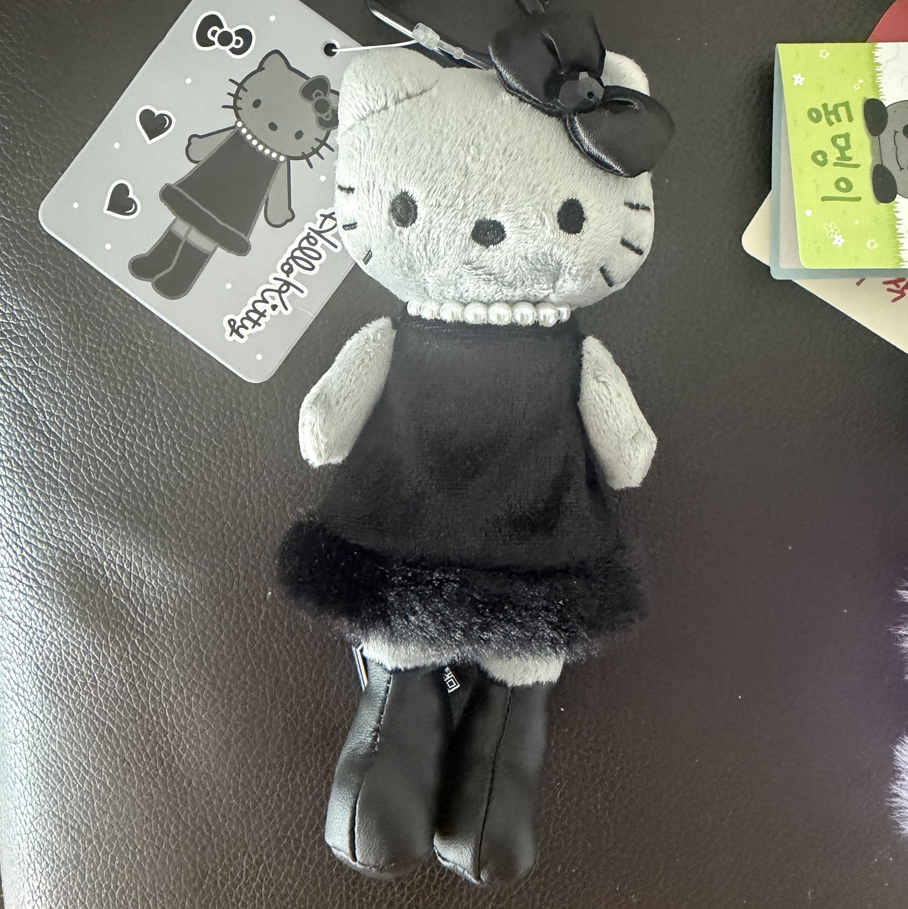 Sanrio Hello Kitty Black Angel Collection Style Up Mascot Dress Gray 착용 스타일