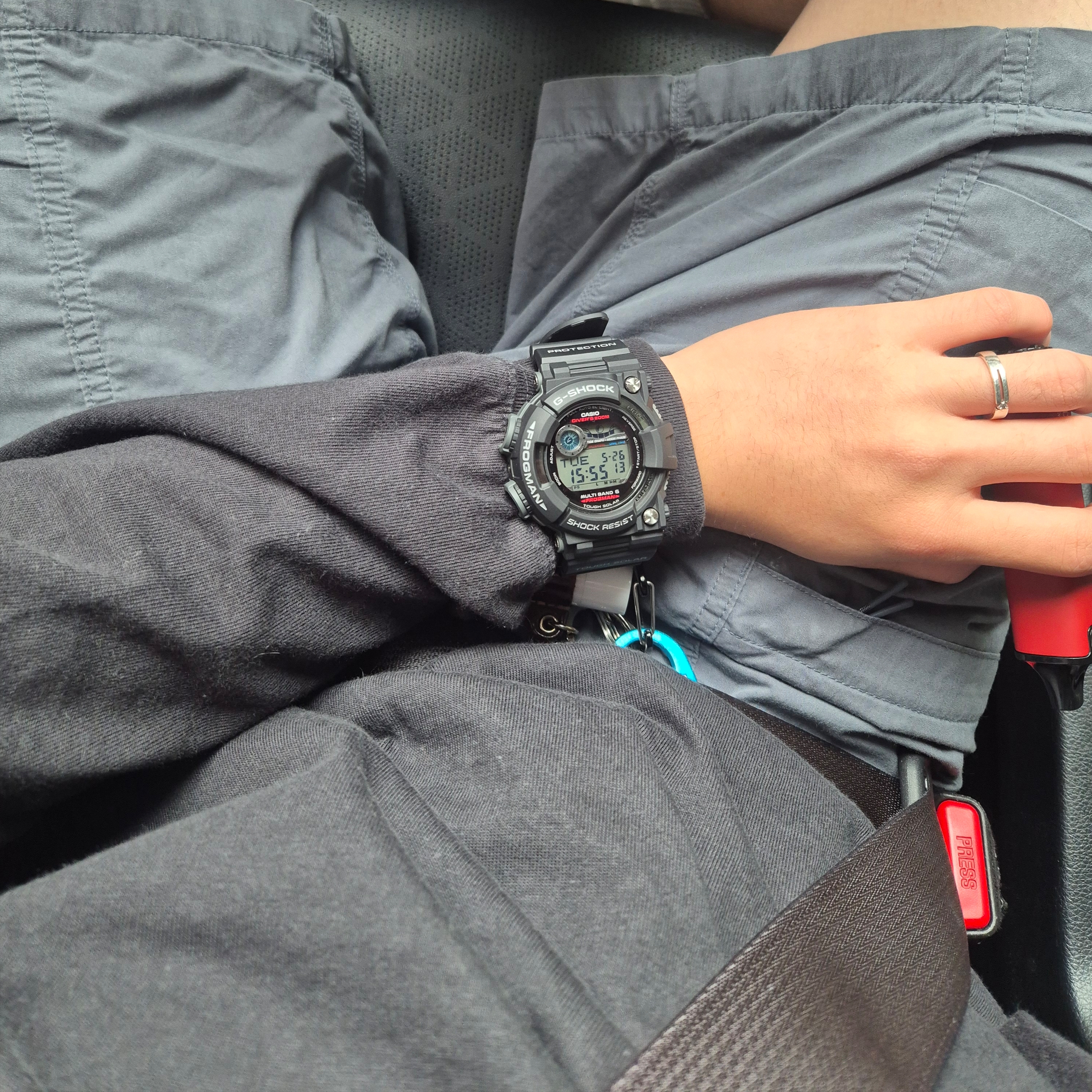Casio G-Shock Frogman GWF-1000-1 착용 스타일