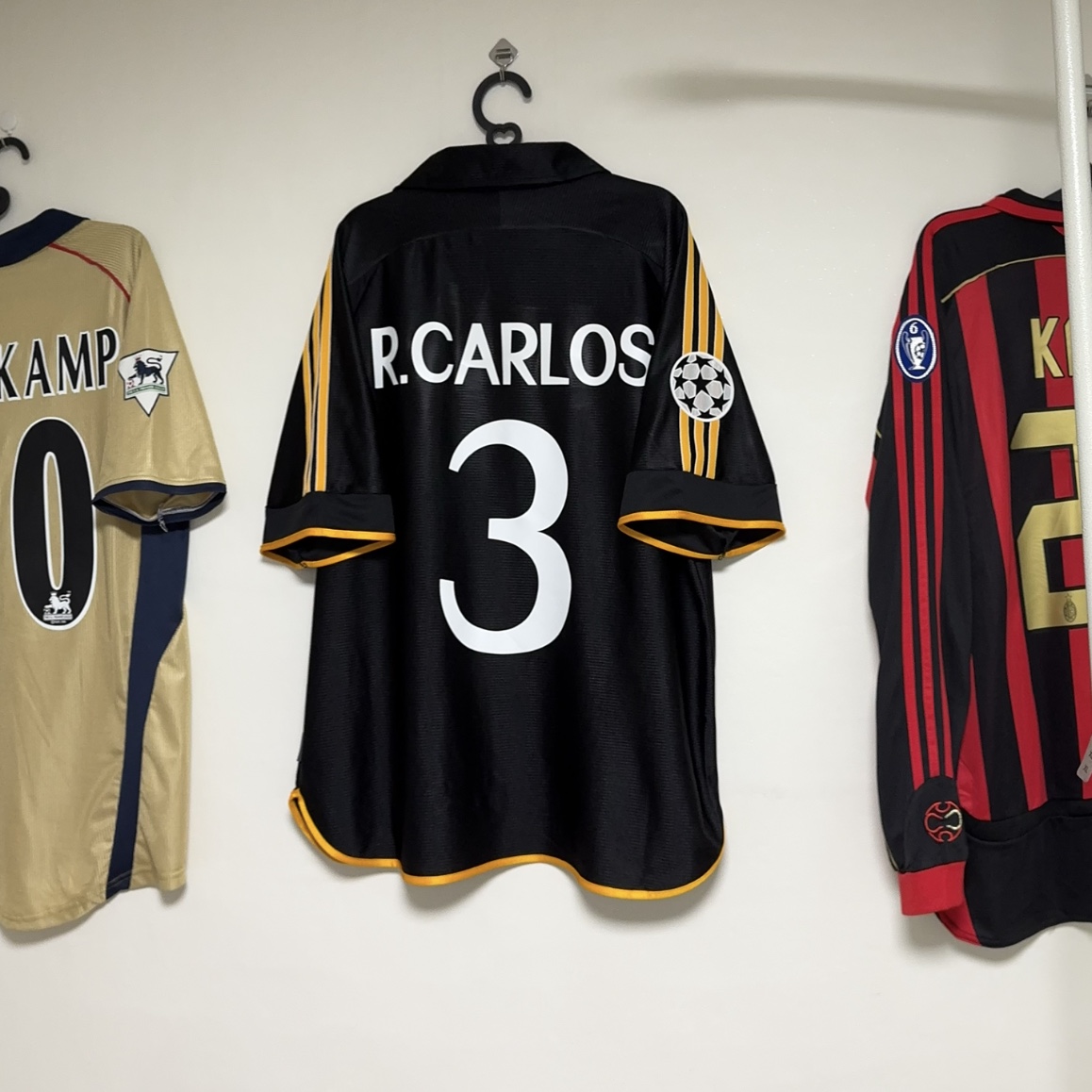 Adidas Real Madrid 99/00 Away Jersey Black - KR Sizing (Non Marking Ver.) 착용 스타일