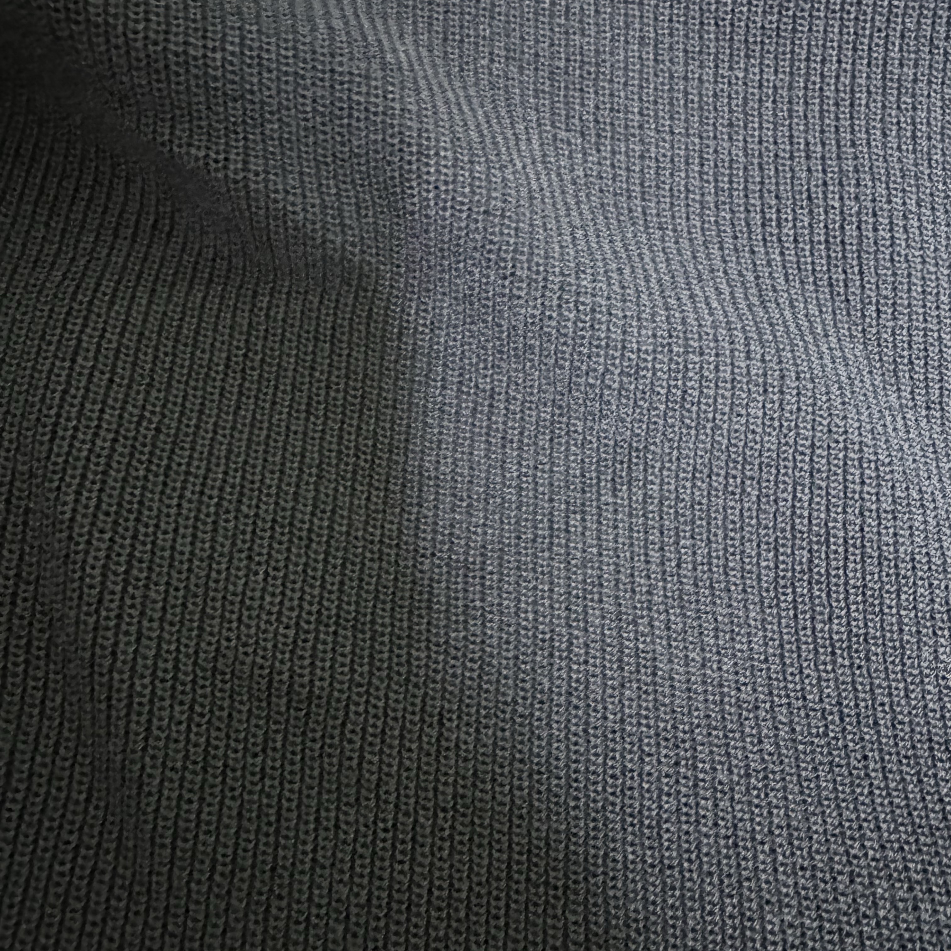 Knitted Shelron Cooling Single Crop Henly-Neck Knit Navy 착용 스타일 - 3