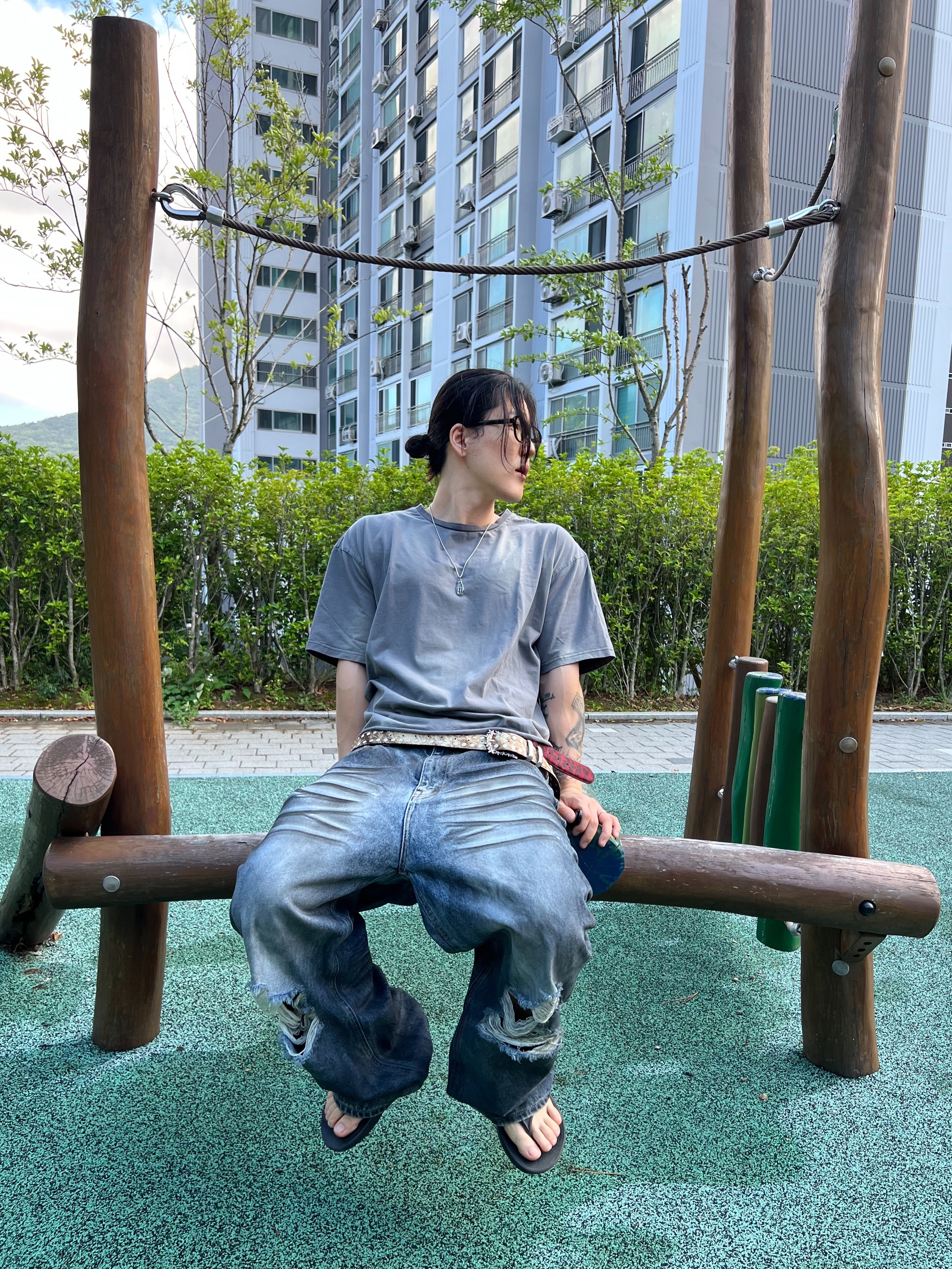 Aoiro Low-Key Cropped S/S T-Shirt Washed Grey, Undermycar Calf Hair Module Belt Strap Red Leopard 착용 스타일 - 4