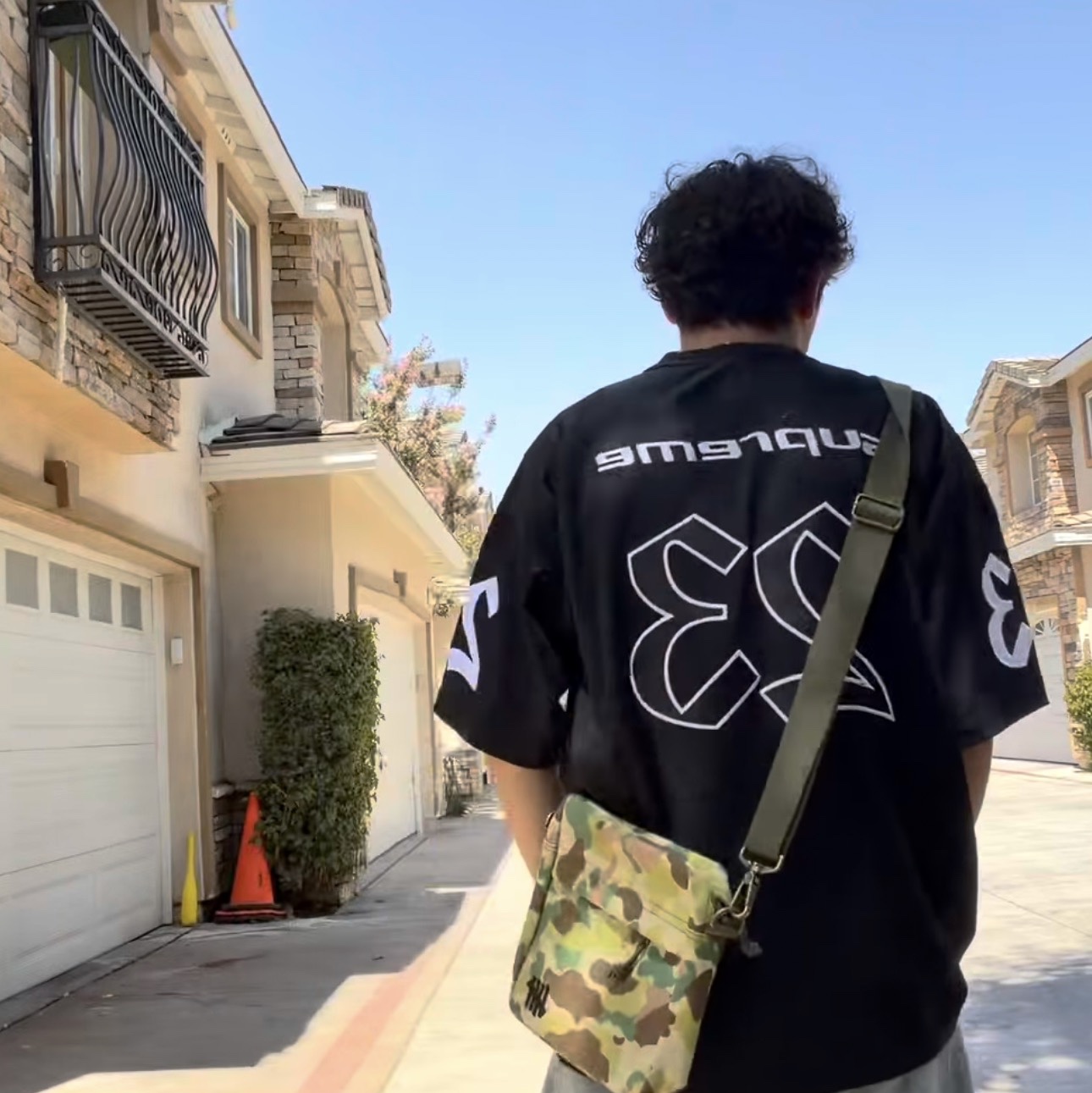 Supreme x Jordan Warm Up Jersey Black - 26SS 착용 스타일 - 1