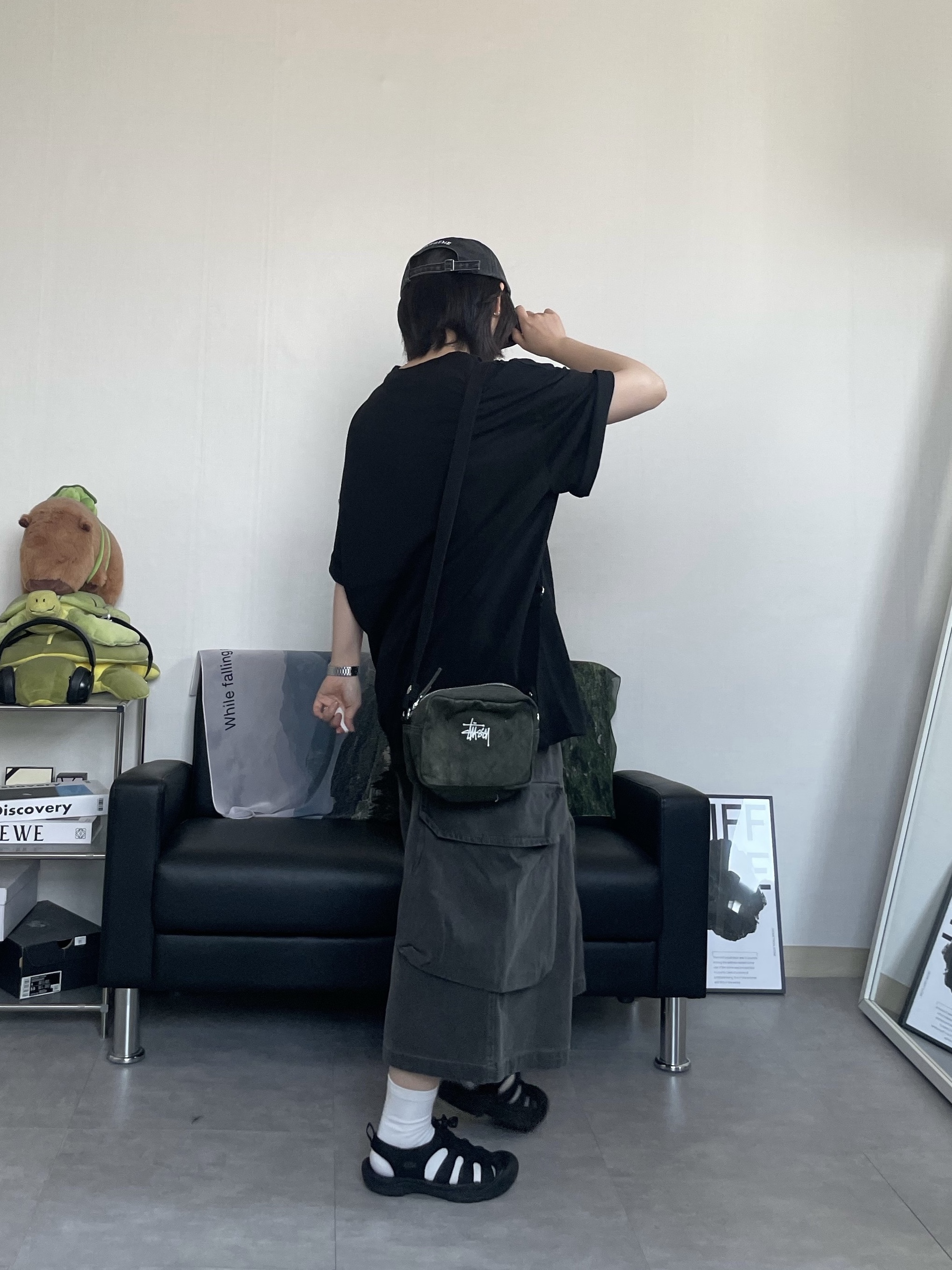 Supreme Pigment Canvas S Logo 6-Panel Black - 23SS, (W) Keen Newport H2 Triple Black 착용 스타일 - 6
