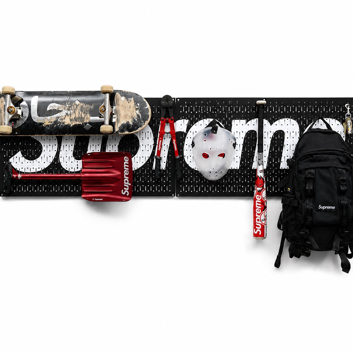 Supreme x Wall Control Pegboard Panel Black (Set of 2) - 26SS 착용 스타일