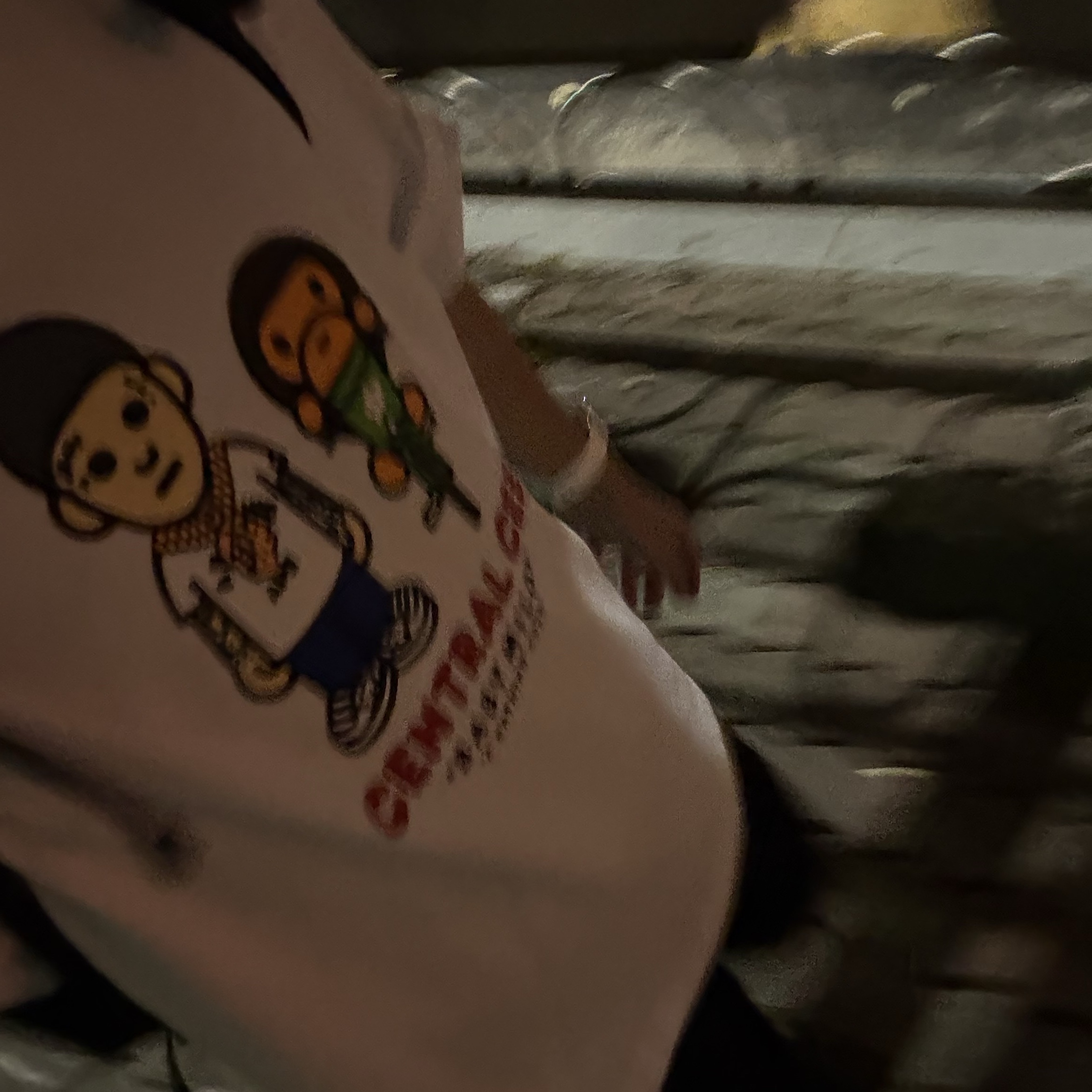 BAPE x Spotify x SYNA World By Central Cee Baby Milo Relaxed Fit T-Shirt White 착용 스타일 - 2