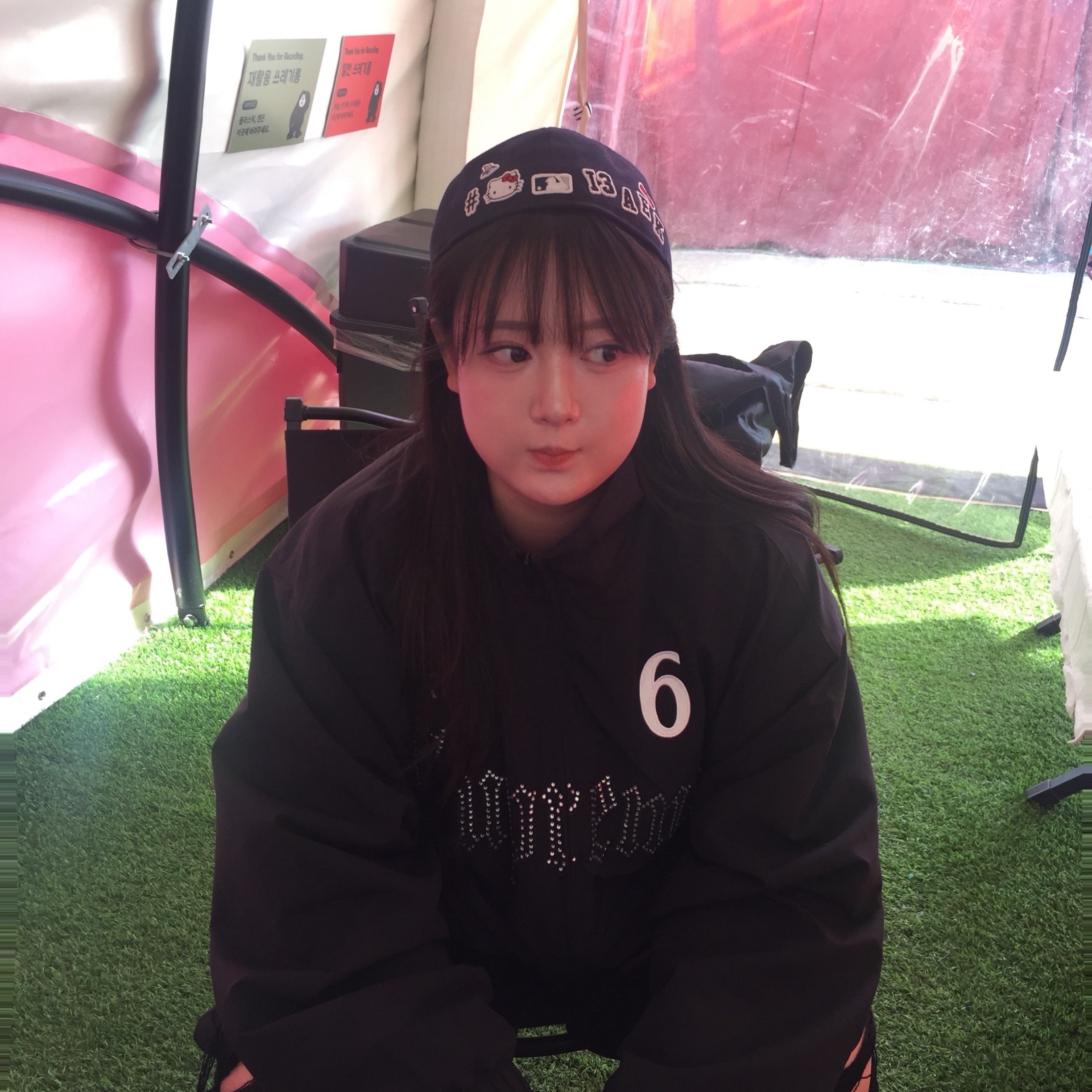 Supreme x Umbro Rhinestone Track Jacket Black - 26SS 착용 스타일 - 2
