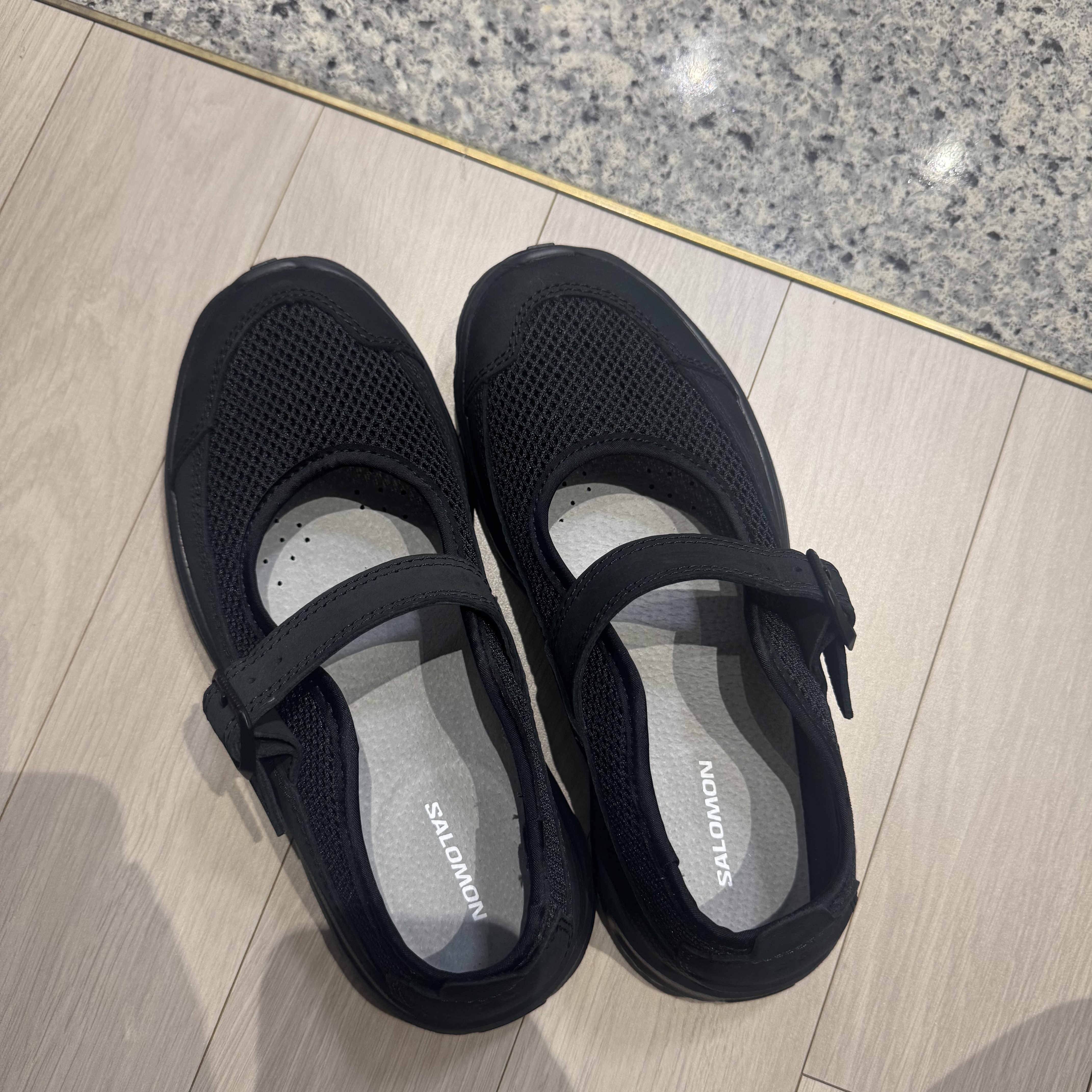 Salomon RX Marie Jeanne Black 착용 스타일
