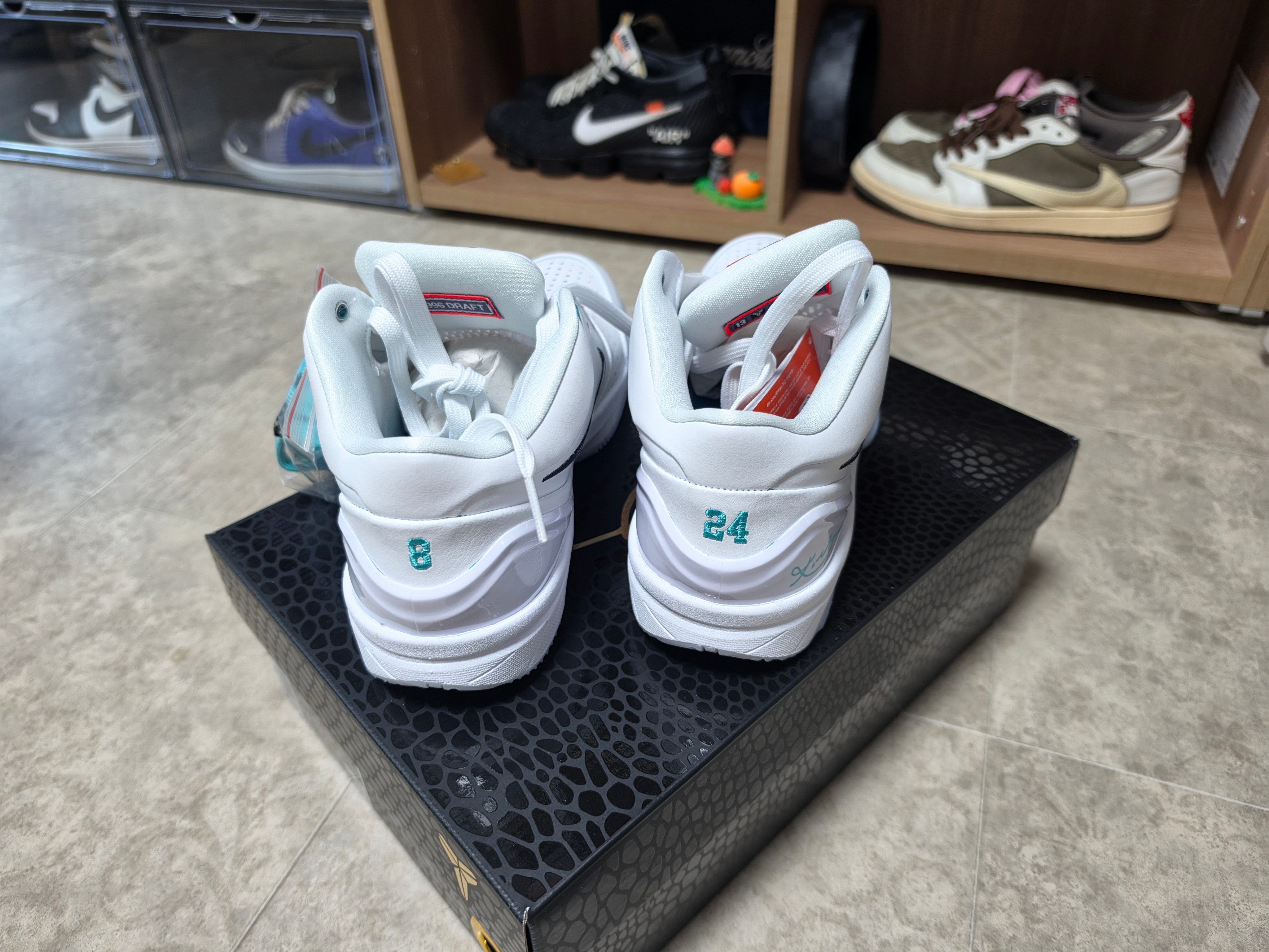 Nike Kobe 4 Protro Draft Pack #3 (Opened Case) 착용 스타일 - 5