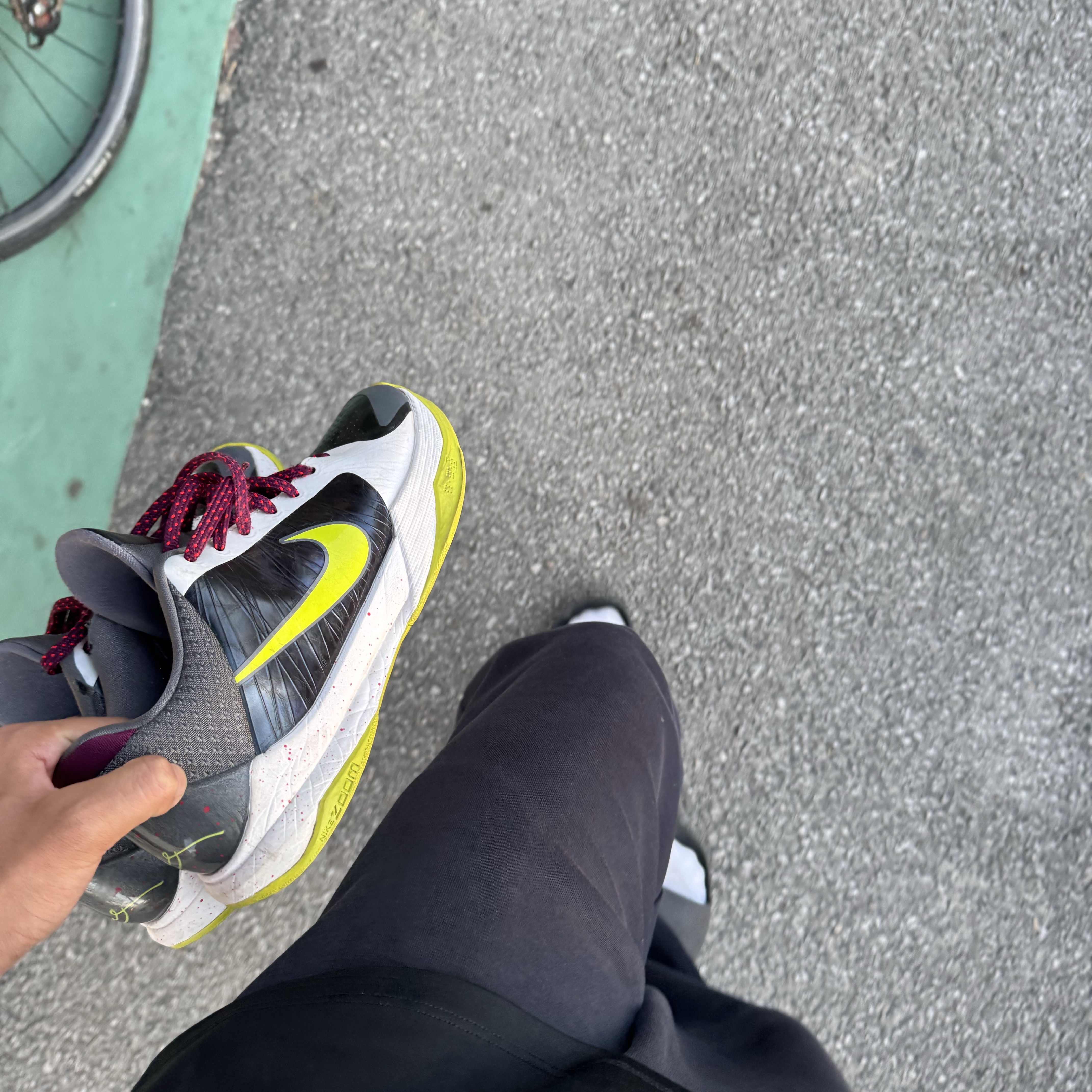 Nike Kobe 5 Protro Chaos, Nike Calm Slide Black 착용 스타일