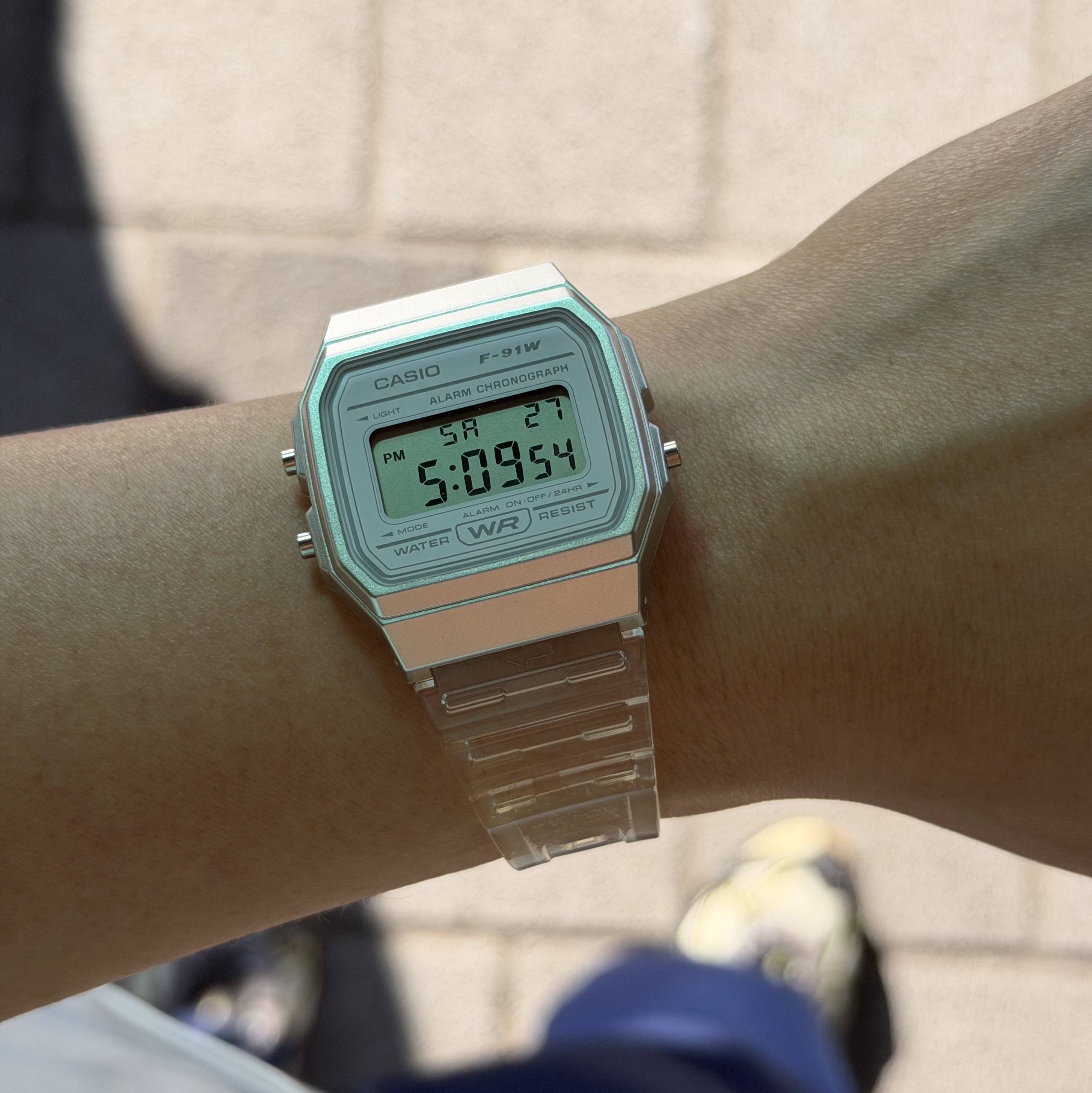 Casio F-91WS-7DF, Salomon XT-Whisper Silver Lunar Rock 착용 스타일