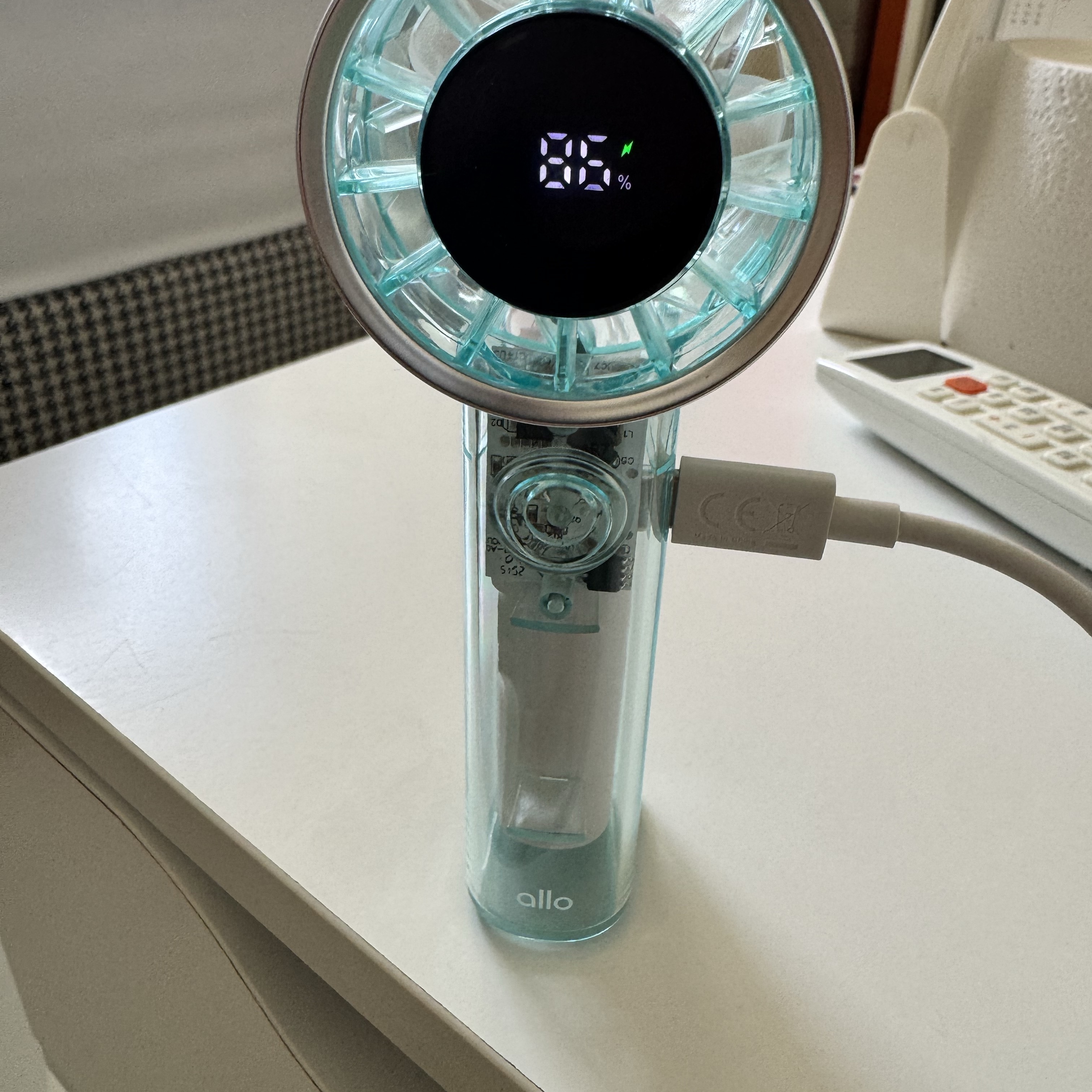 allokorea Clear Turbo Portable Jet Turbo Fan FT2 Mini Handy Hand Fan 착용 스타일