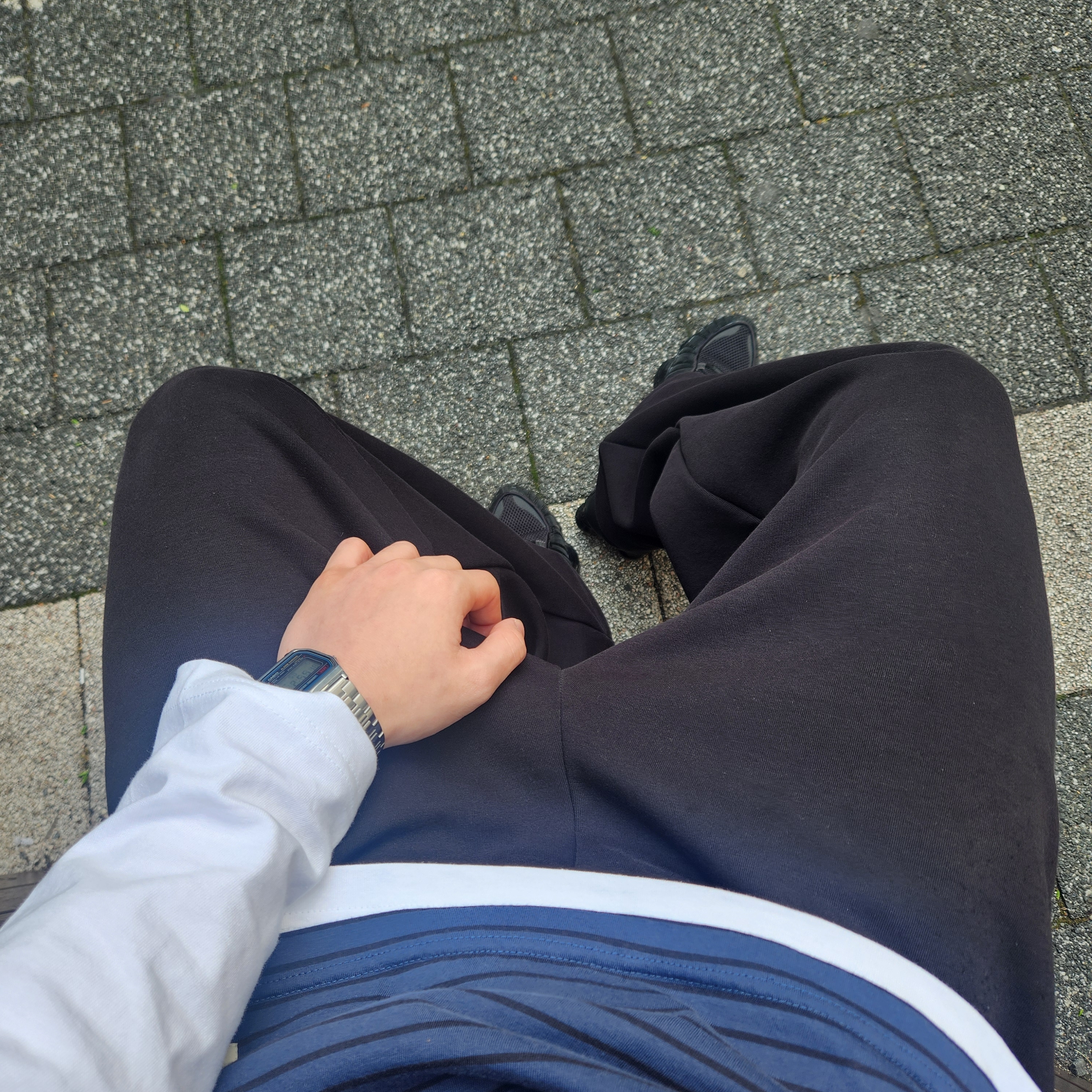 Casio A-158WA-1 착용 스타일