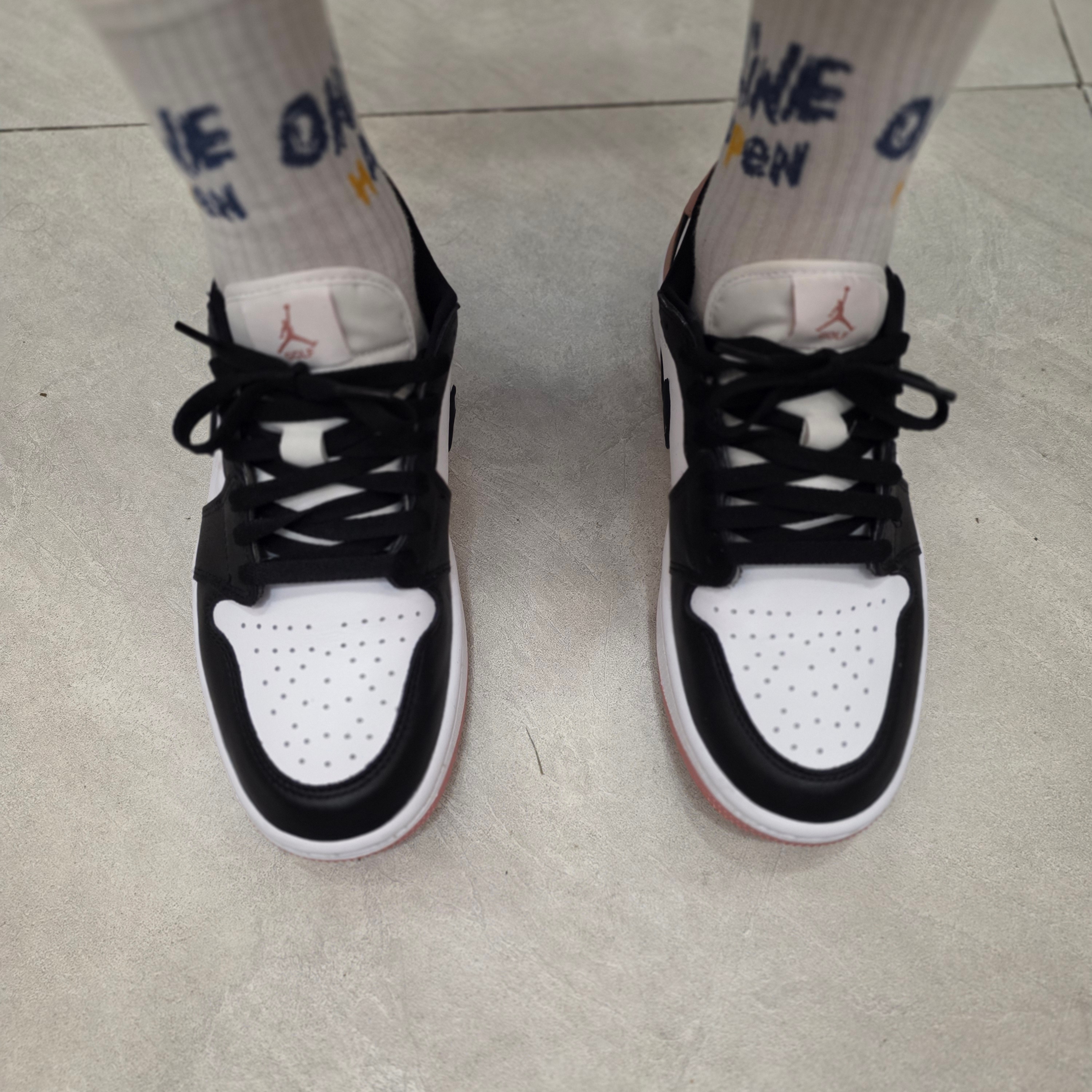 Jordan 1 Low Golf Rust Pink 착용 스타일 - 1