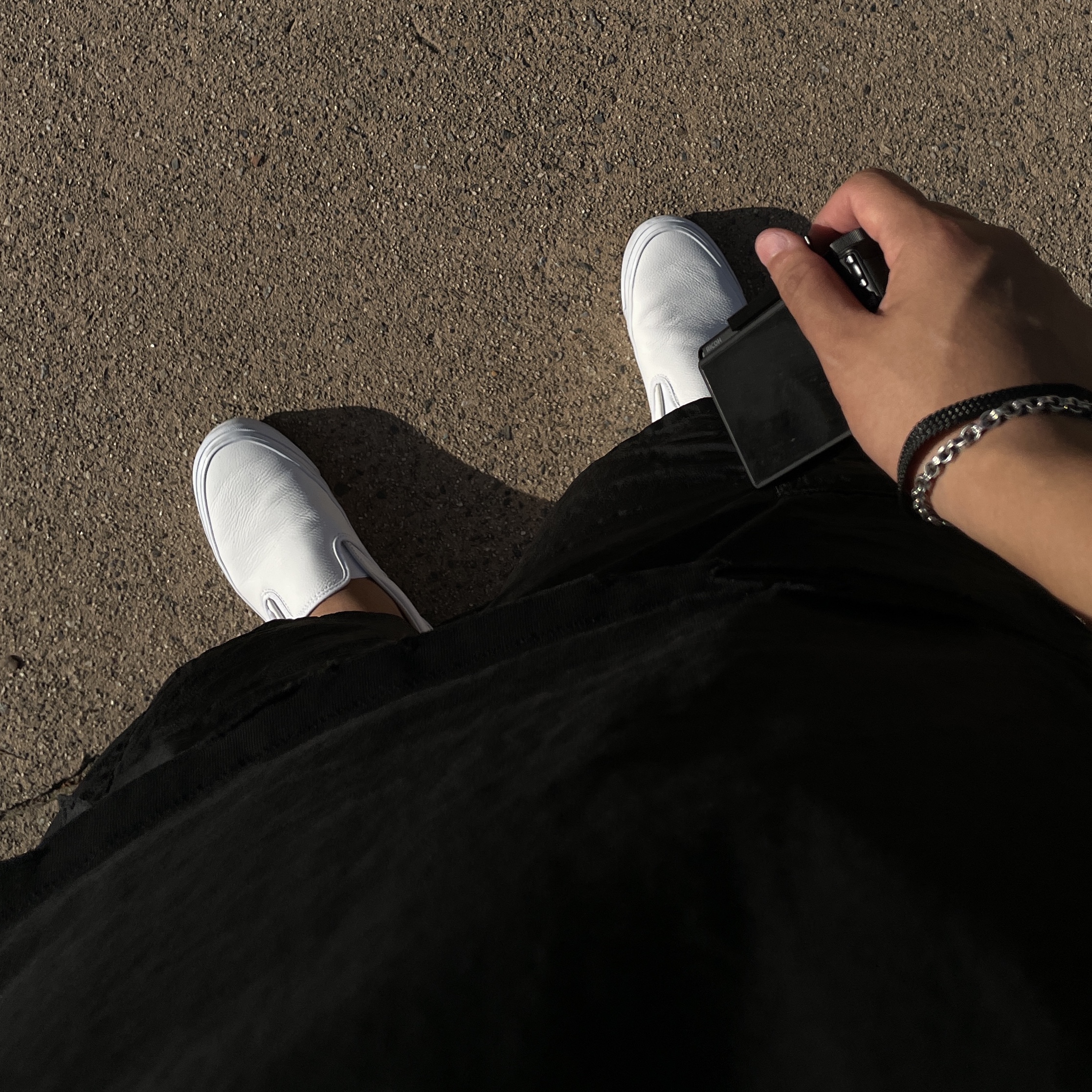 Vans Premium Classic Slip-On Lether White 착용 스타일