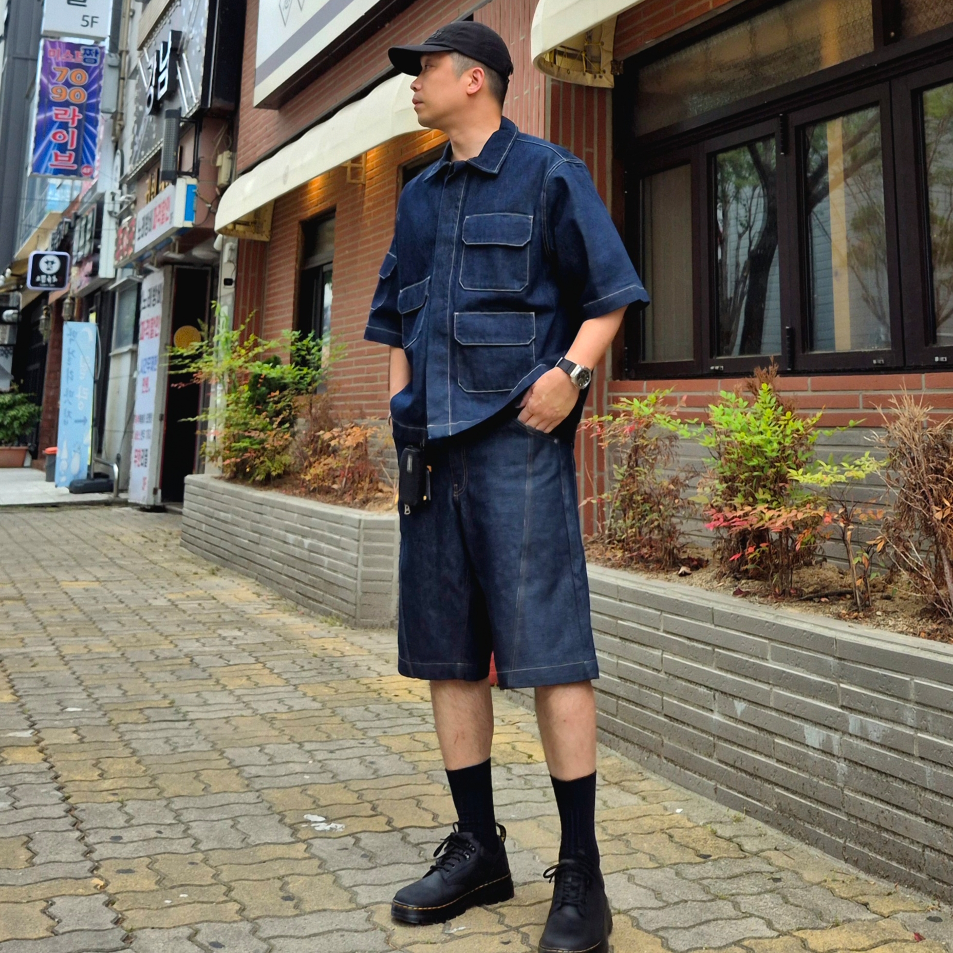 Dr. Martens Reeder Wyoming Leather Utility Shoes Black, Porter Drawing Coin Key Case Black 착용 스타일 - 2