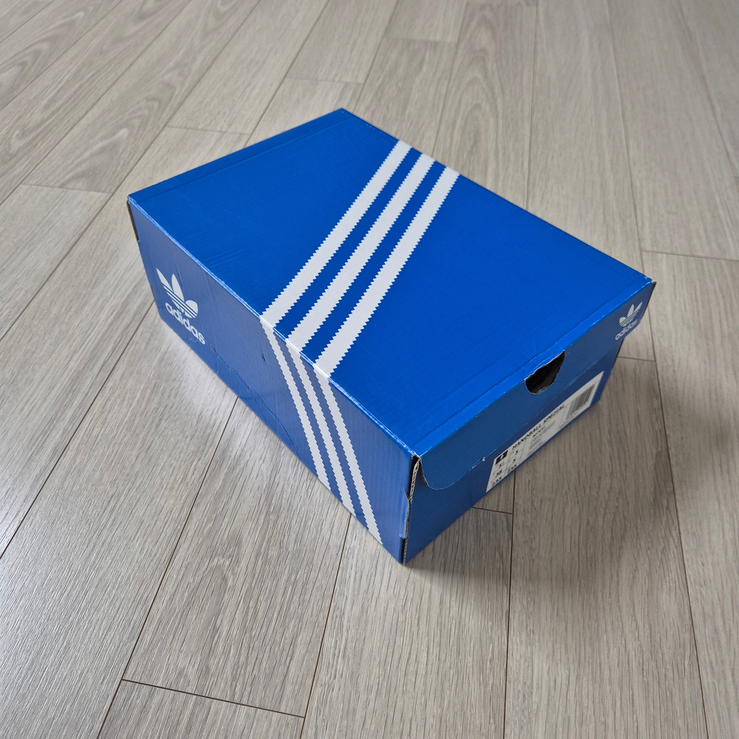 Adidas Spezial Handball Collegiate Navy 착용 스타일 - 3