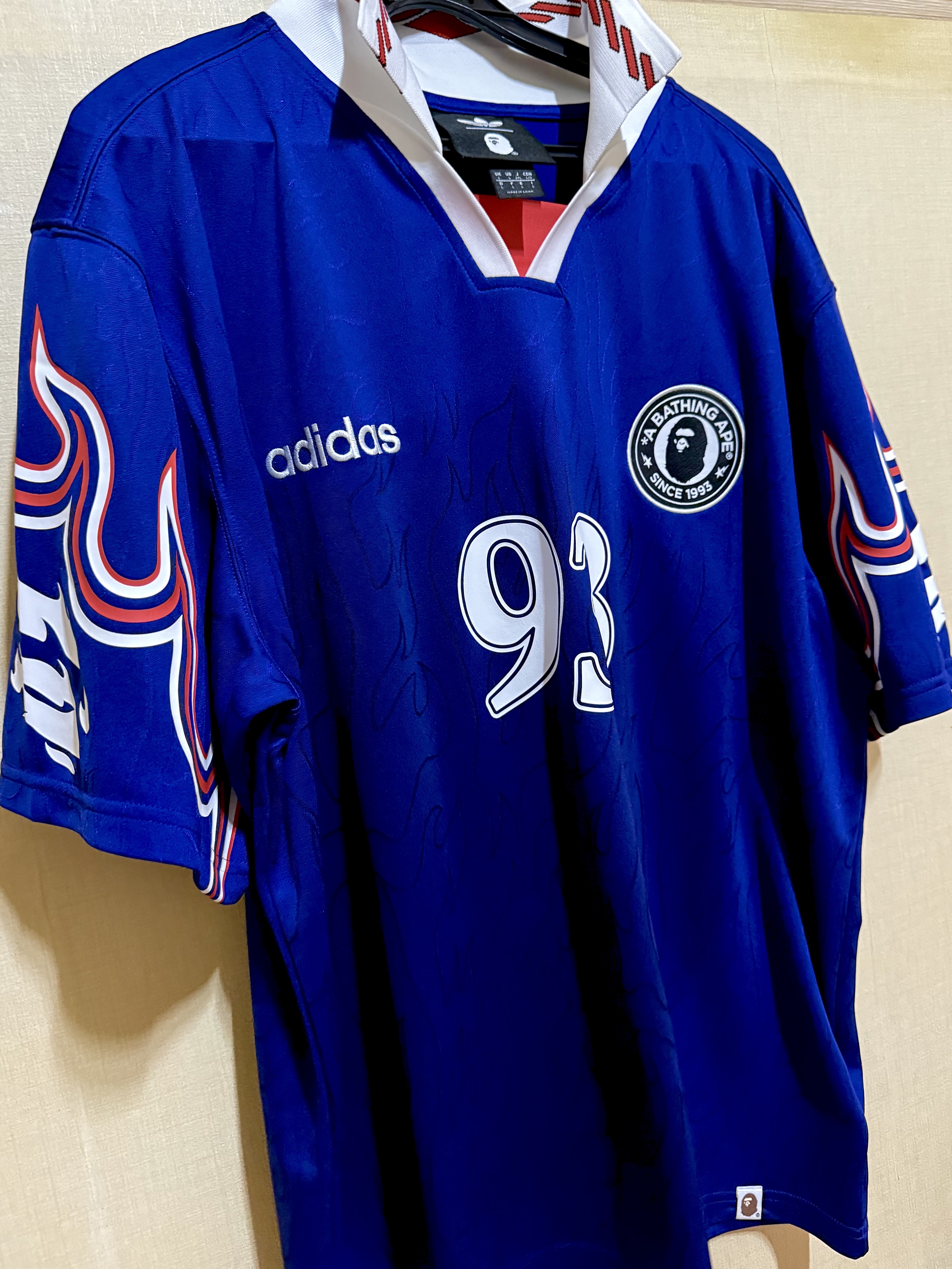 Adidas x BAPE Short Sleeve Flames Jersey Japan Blue - US Sizing (Non Marking Ver.), Adidas x BAPE Short Sleeve Flames Jersey Japan Blue - KR Sizing (Non Marking Ver.) 착용 스타일 - 2
