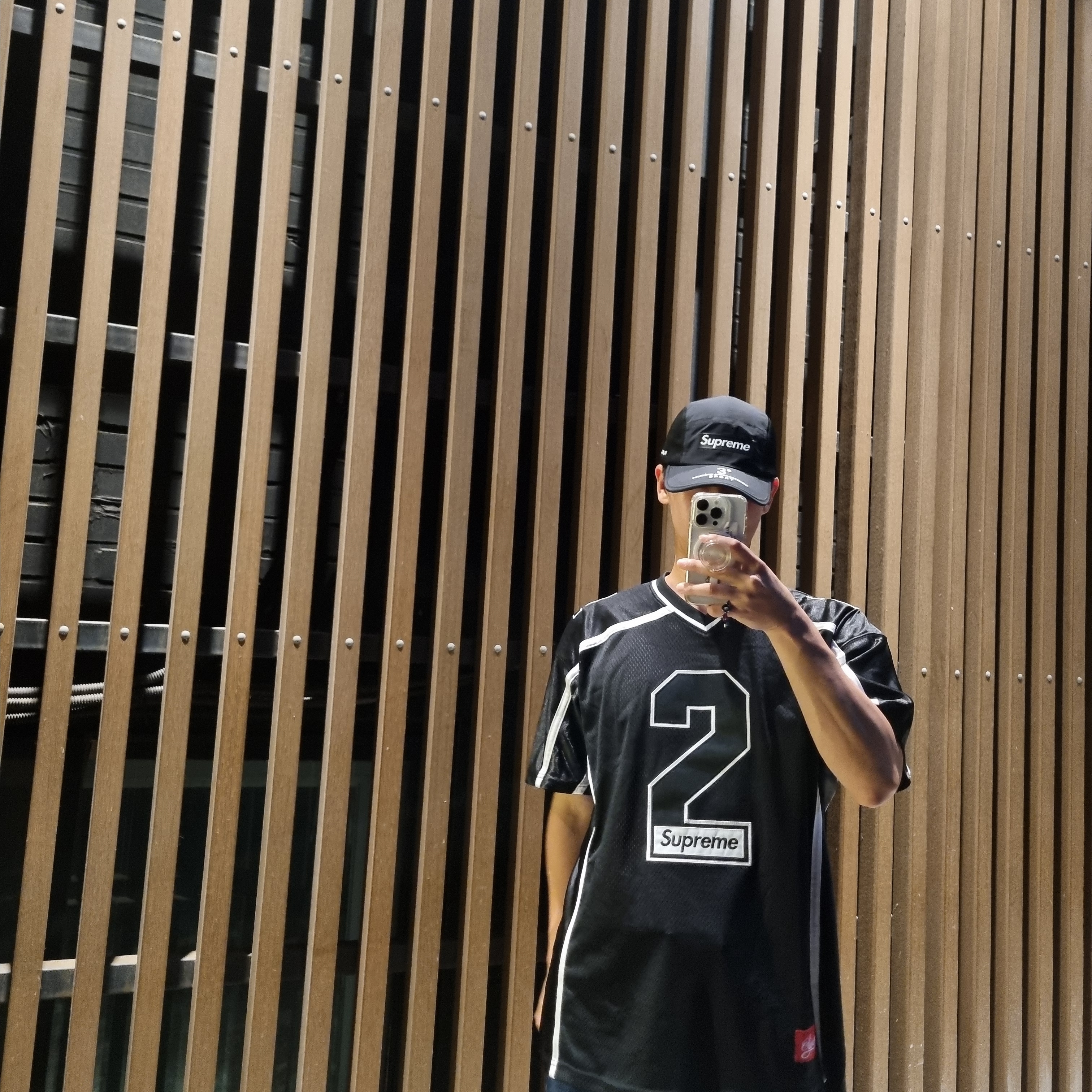 Supreme x Nike Denim Short Indigo - 24SS, Supreme Above All Football Jersey Black - 21FW 착용 스타일 - 3