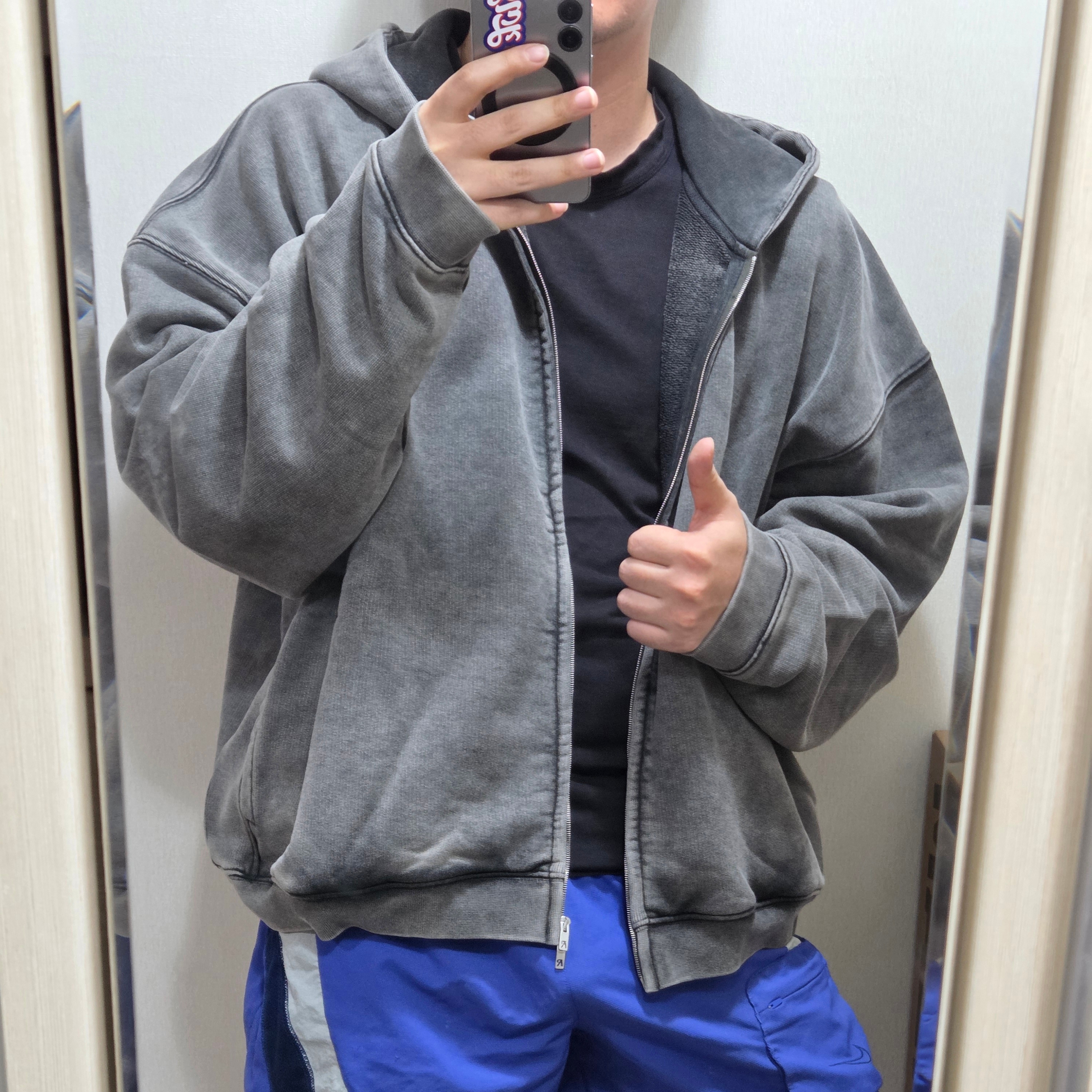 Represent Initial Boxy Zip Hoodie Vintage Grey - 26SS 착용 스타일