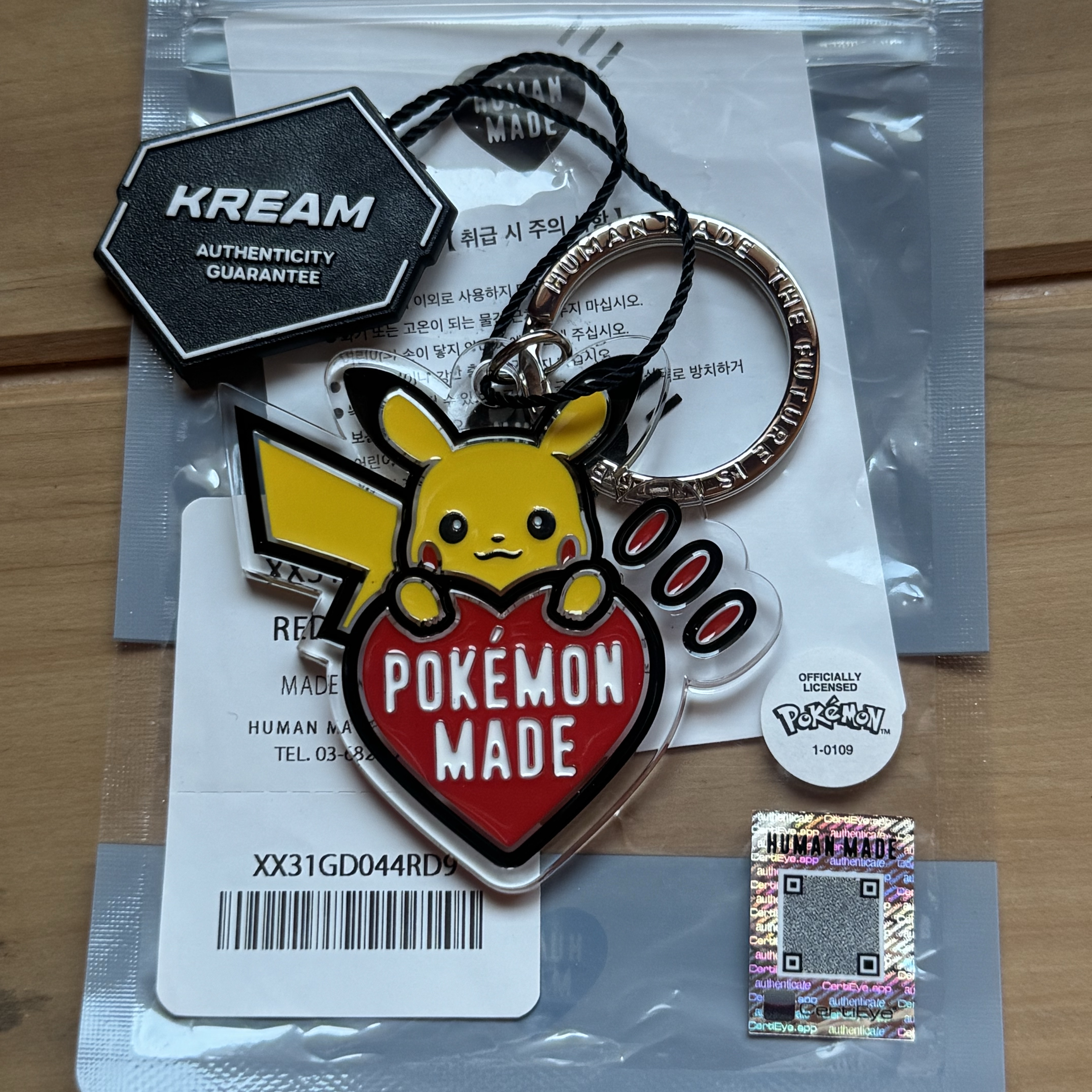 Human Made x Pokemon Made Key Ring #1 Red 착용 스타일