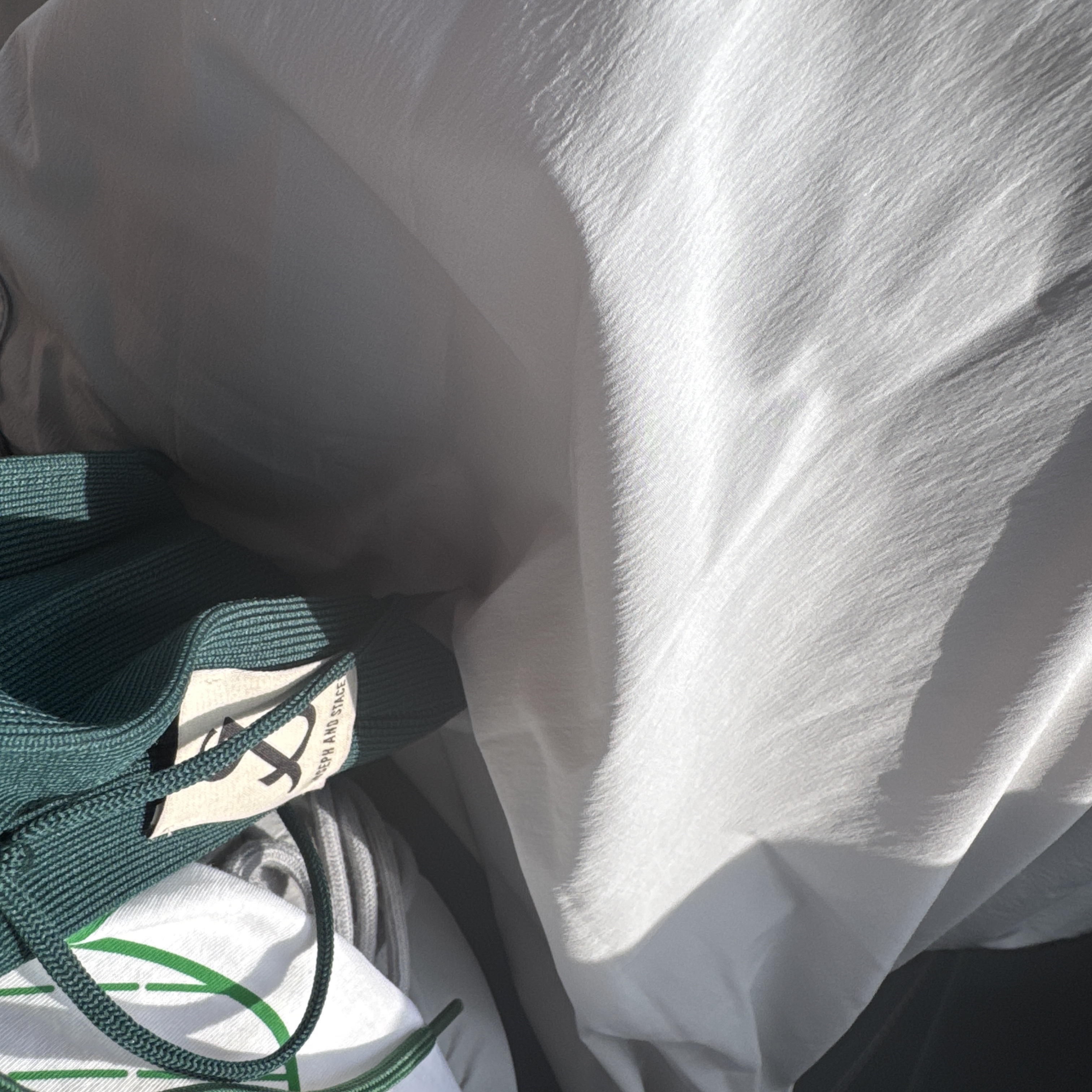 (W) Mardi Mercredi Flowermardi T-Shirt White Green, (W) Andar Bootcut Air Cooling Sharon Long Leggings Black 착용 스타일 - 2