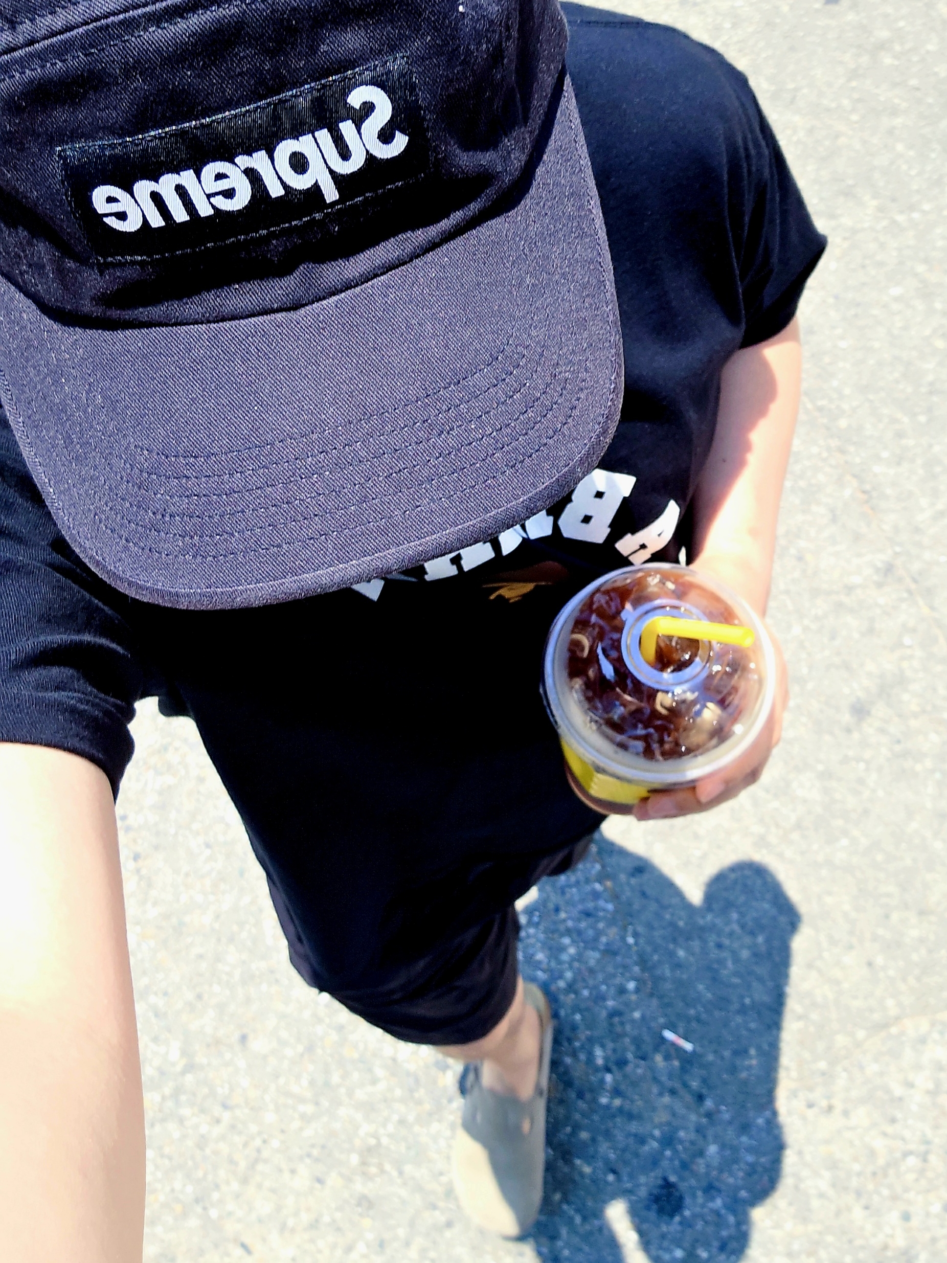 BAPE College T-Shirt Black, Supreme Washed Chino Twill Camp Cap Black 착용 스타일