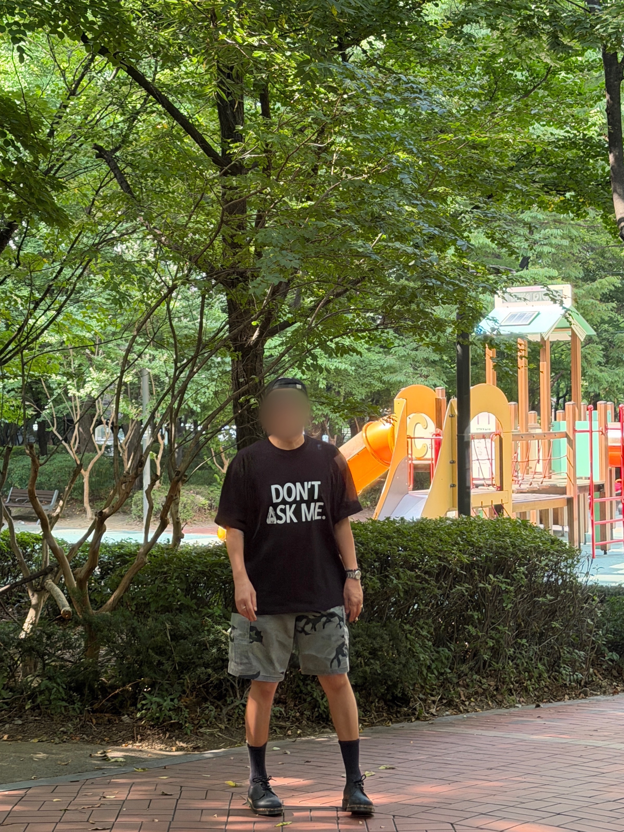 Palace Don't Ask T-Shirt Black - 26SS, Dr. Martens 1461 Nappa Black 착용 스타일 - 1