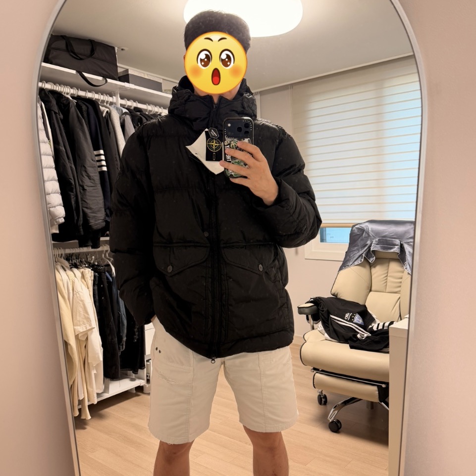 Stone Island 40723 Crinkle Reps Hooded Down Jacket Black - 24FW 착용 스타일